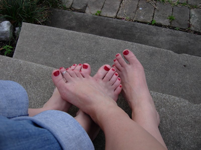 toes