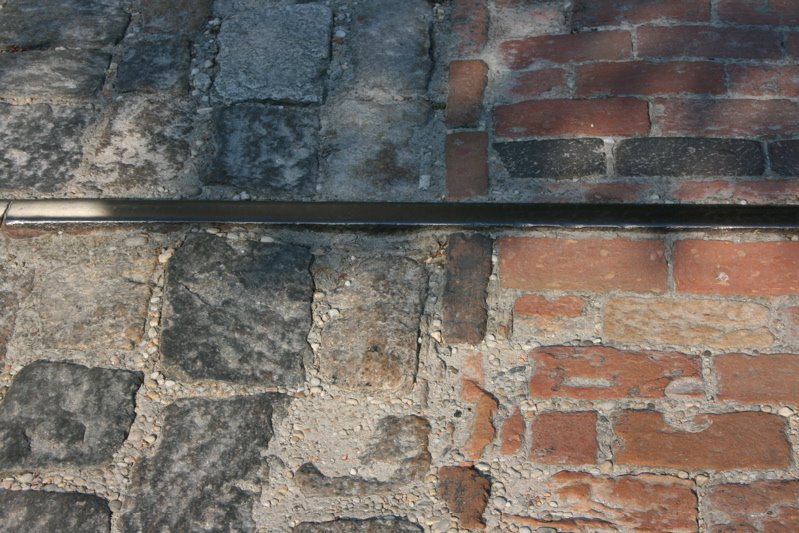 brick7