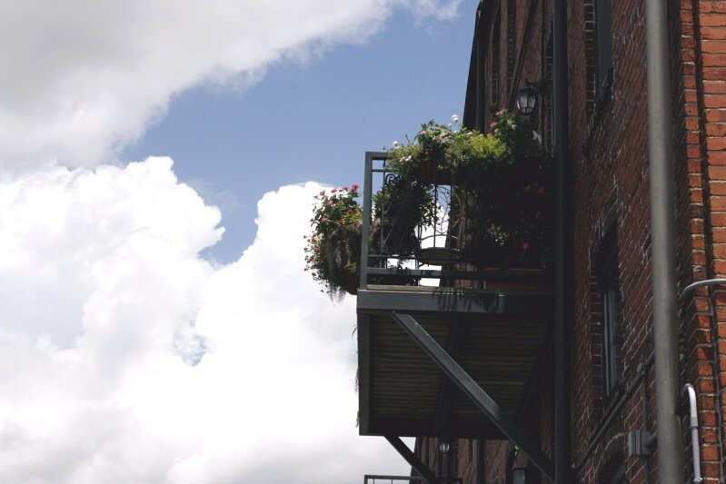 balcony