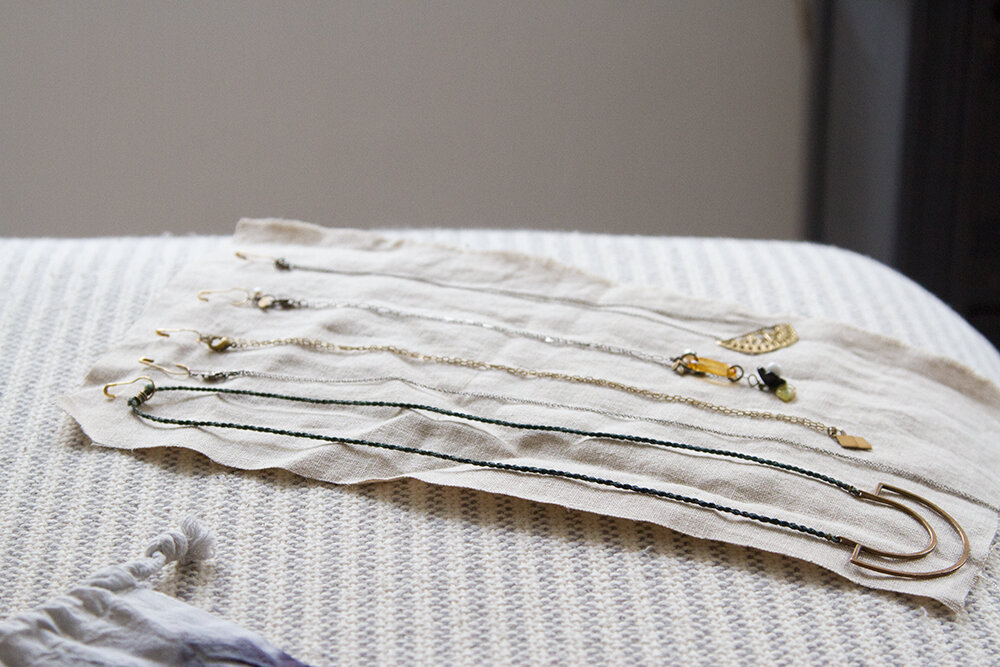 necklace organizer | reading my tea leaves
