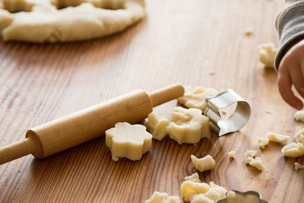 make your own: five-minute playdough