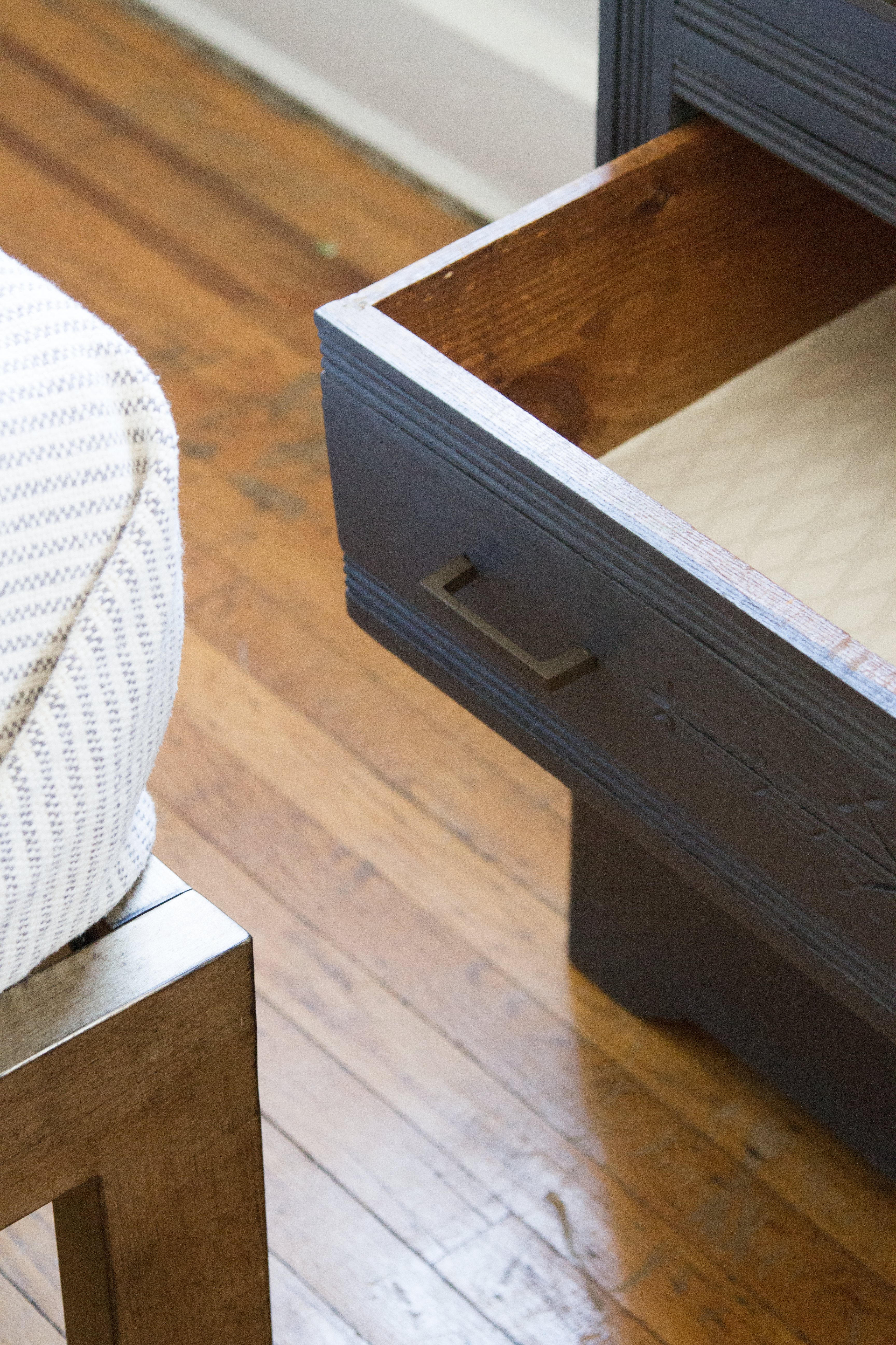 dresser drawers in a tiny apartment | reading my tea leaves