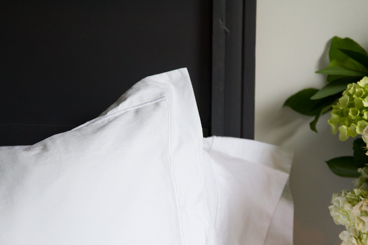 luxury bedding from snowe | reading my tea leaves