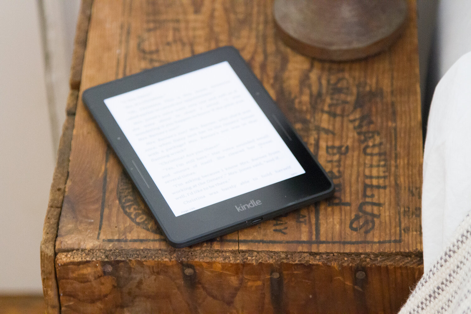 kindle_reading_y_tea_leaves_IMG_9582