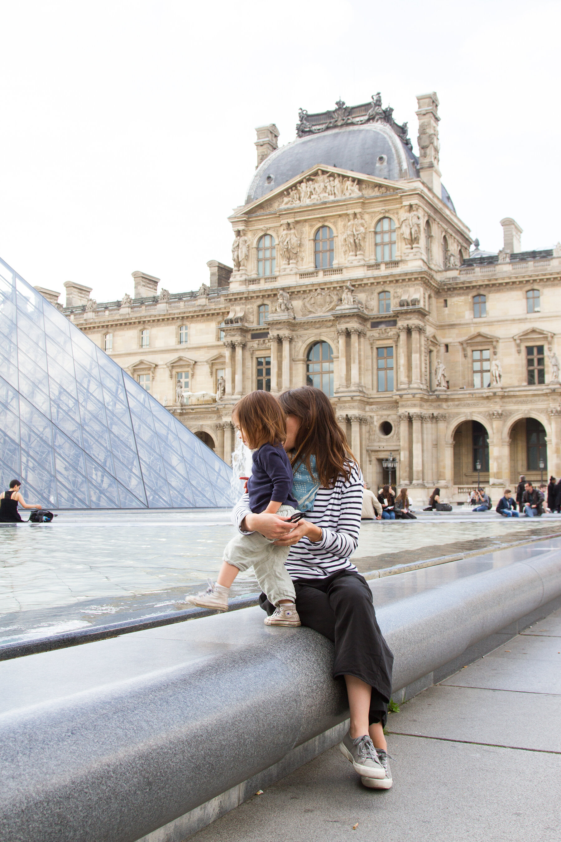 paris_toddler_reading_my_tea_leaves_IMG_0172