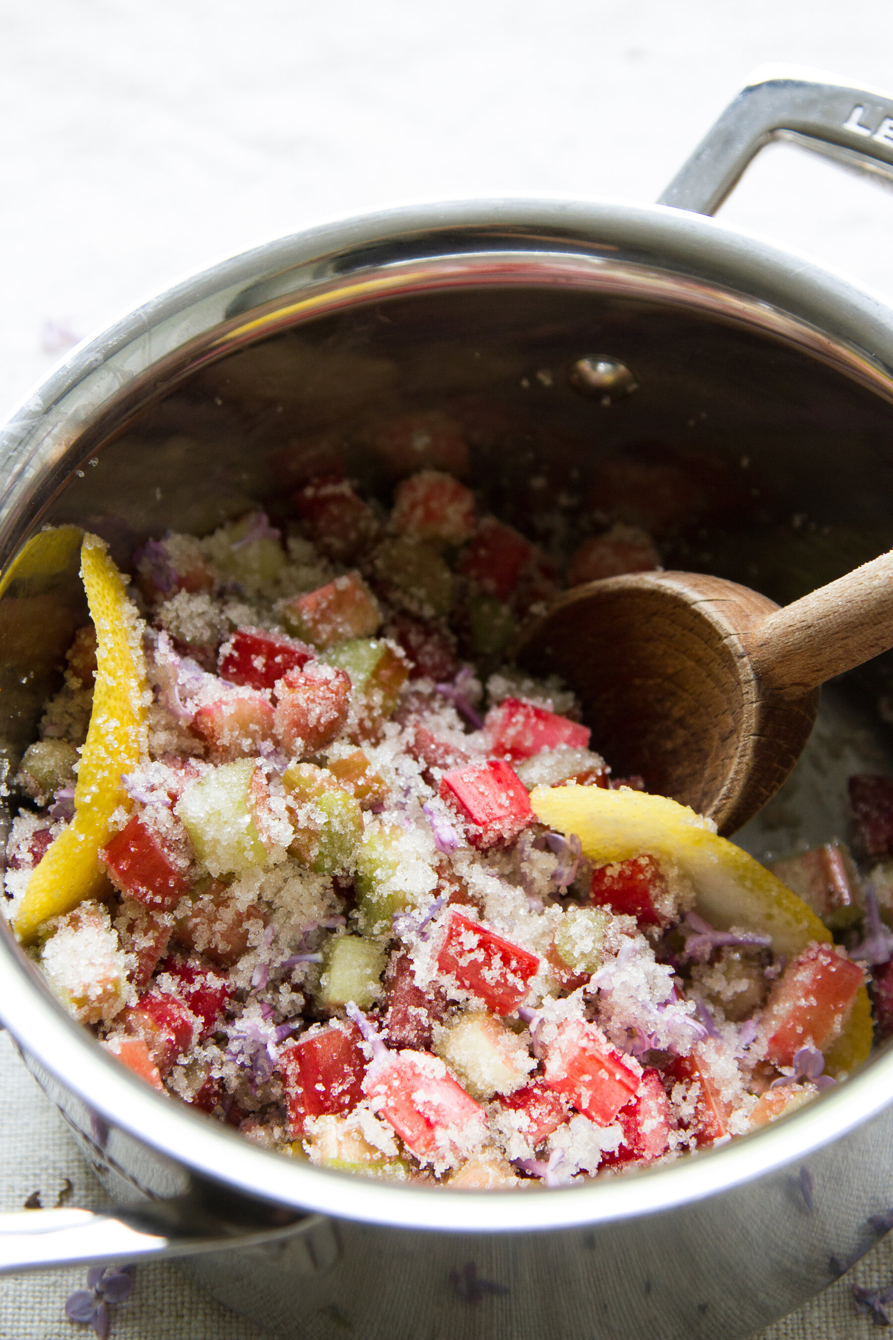 rhubarb and lilac spritzer | reading my tea leaves