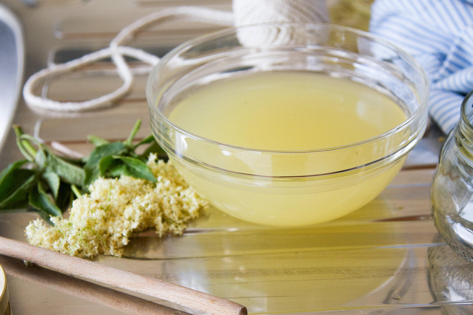 elderflower cordial | reading my tea leaves