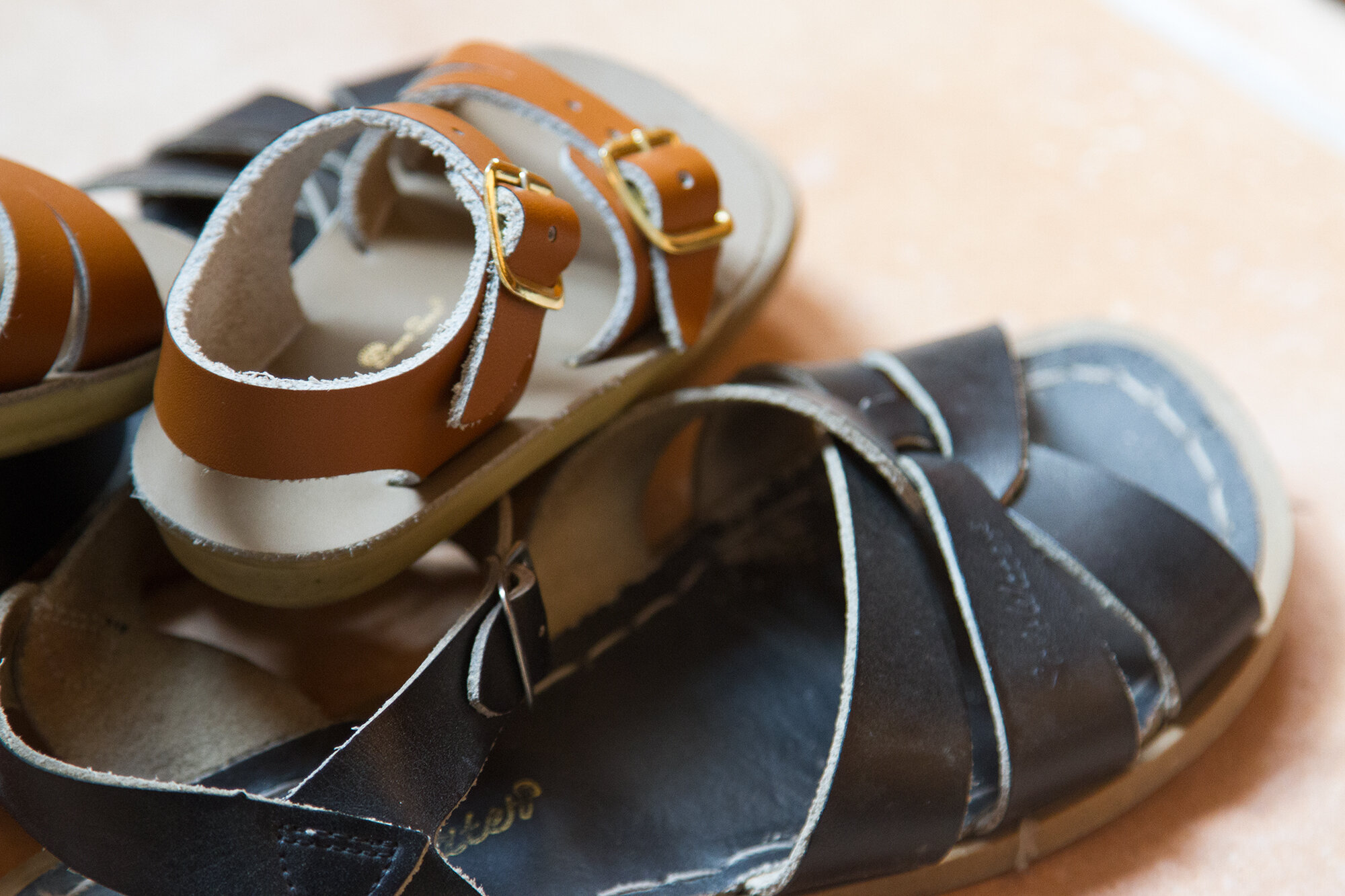 sandals_reading_my_tea_leaves_IMG_1194