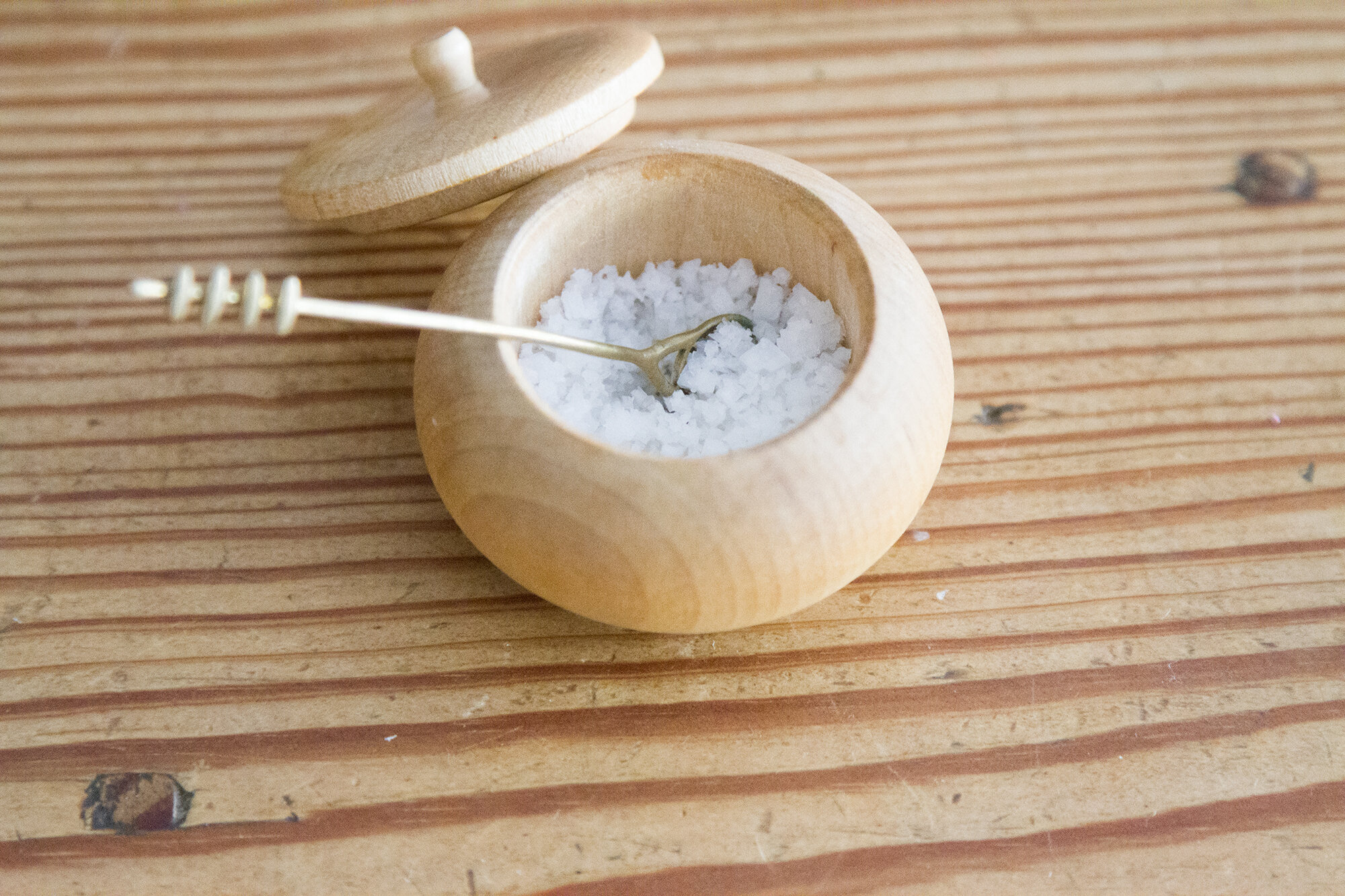 salt_reading_my_tea_leaves_IMG_1857