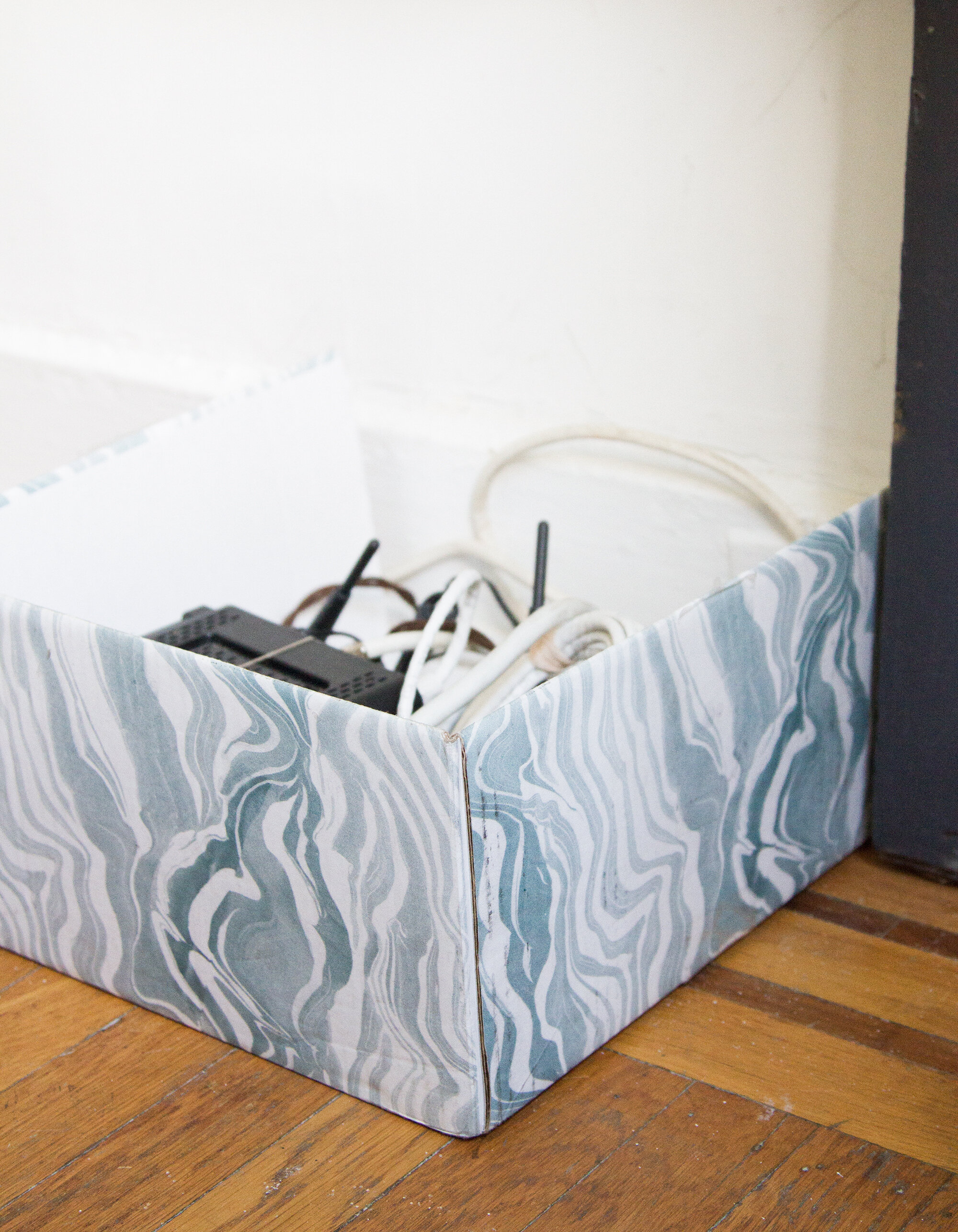 organizing cables and cords |reading my tea leaves