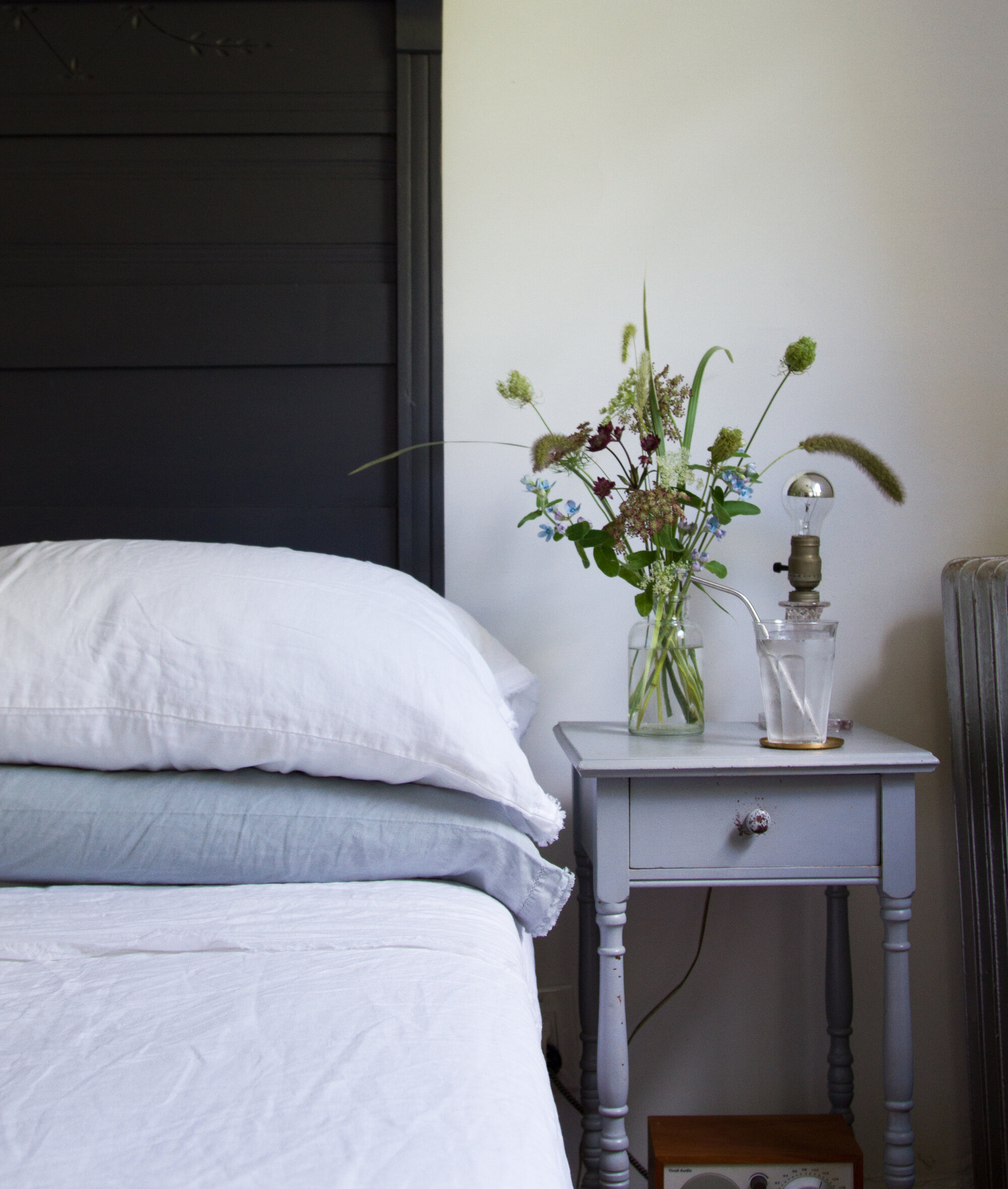 linen bed sheets from garnet hill's eileen fisher collection |reading my tea leaves