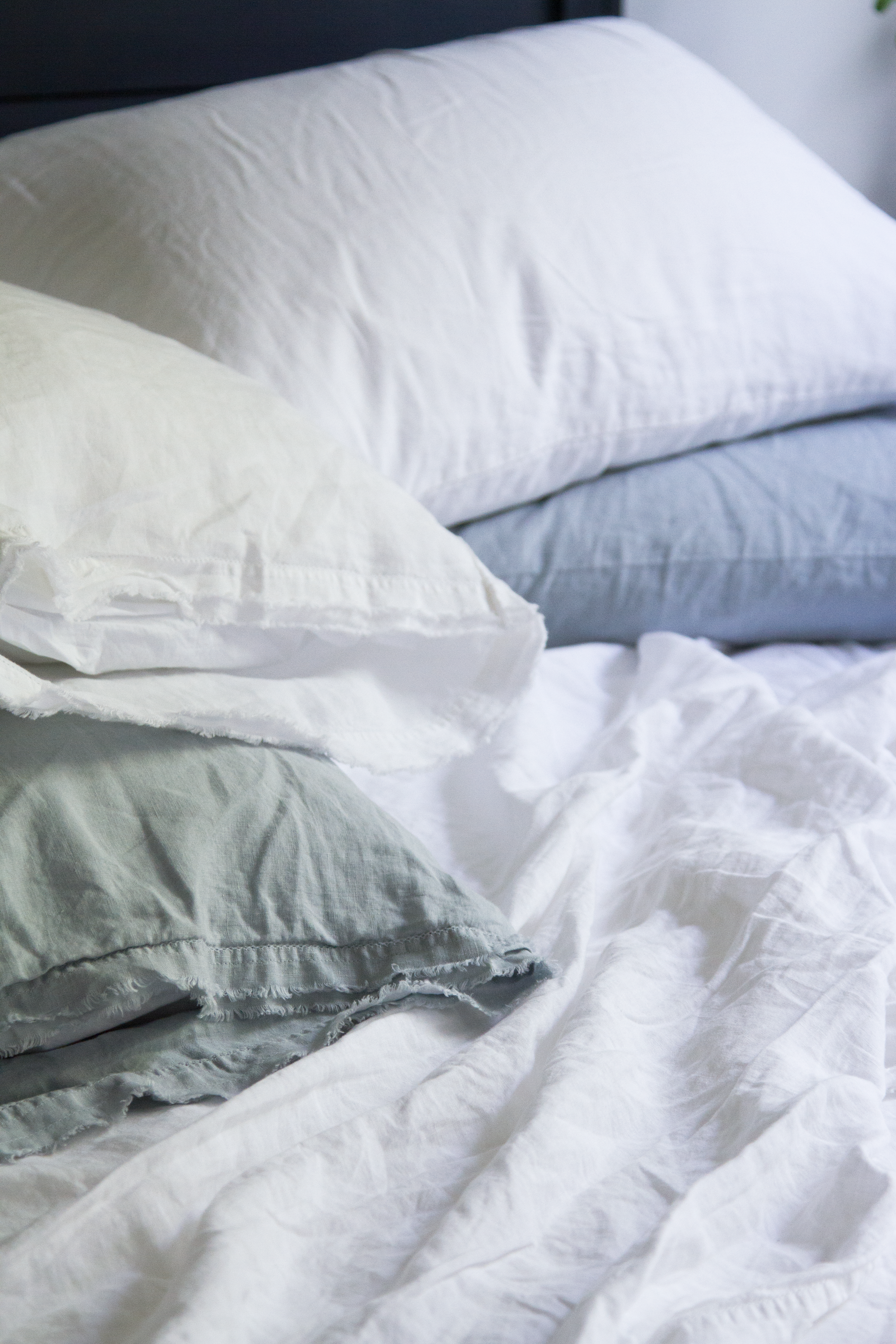 linen bed sheets from garnet hill's eileen fisher collection |reading my tea leaves