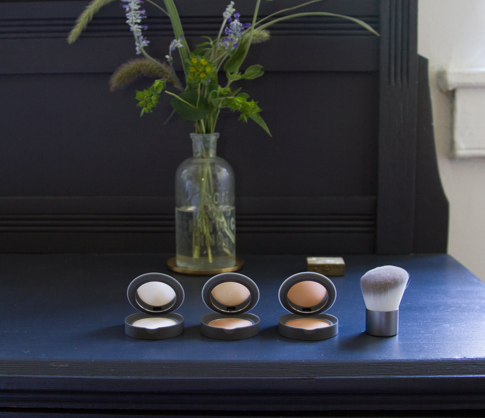 stowaway contour set | reading my tea leaves