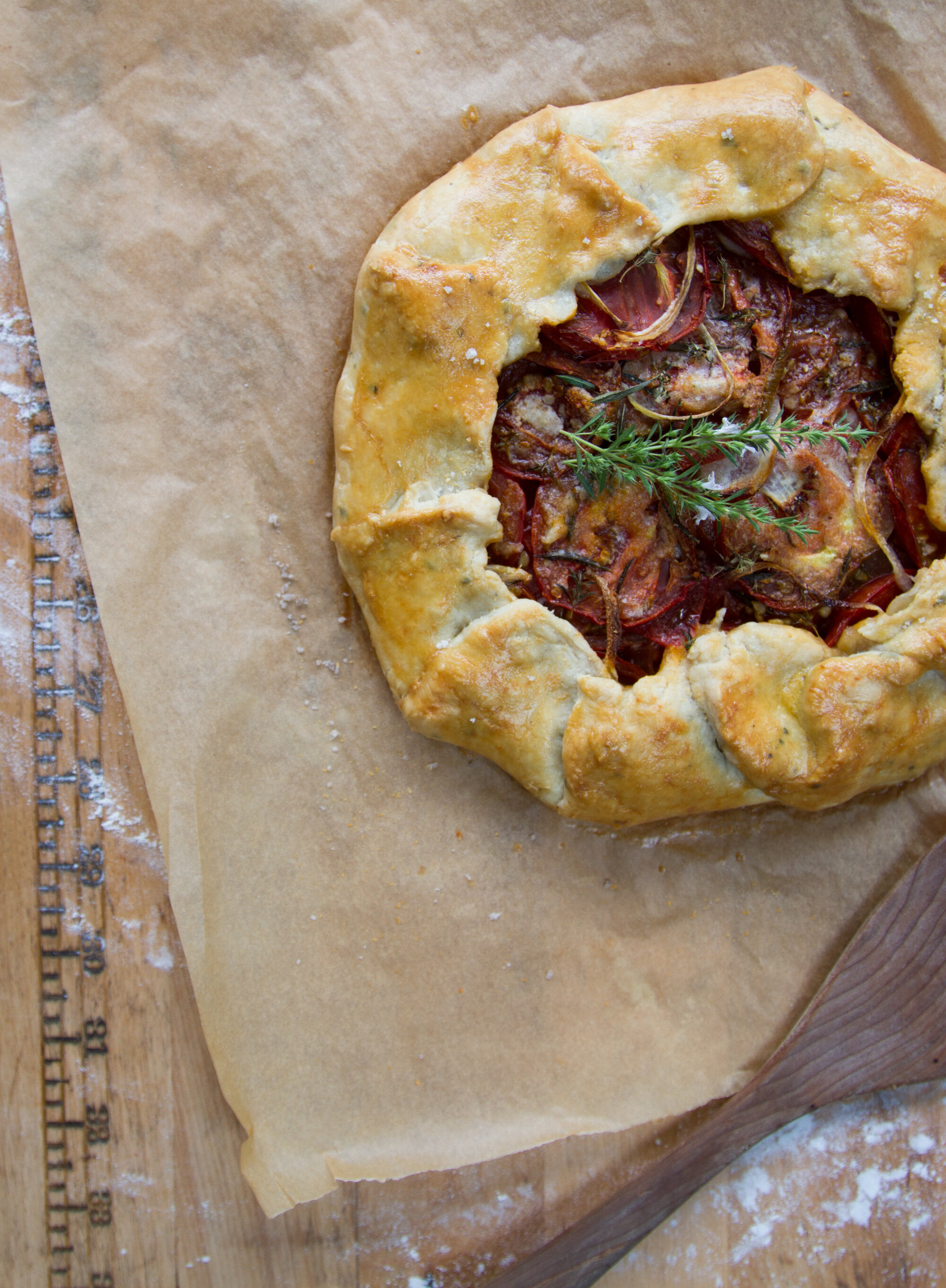 tomato galette | reading my tea leaves