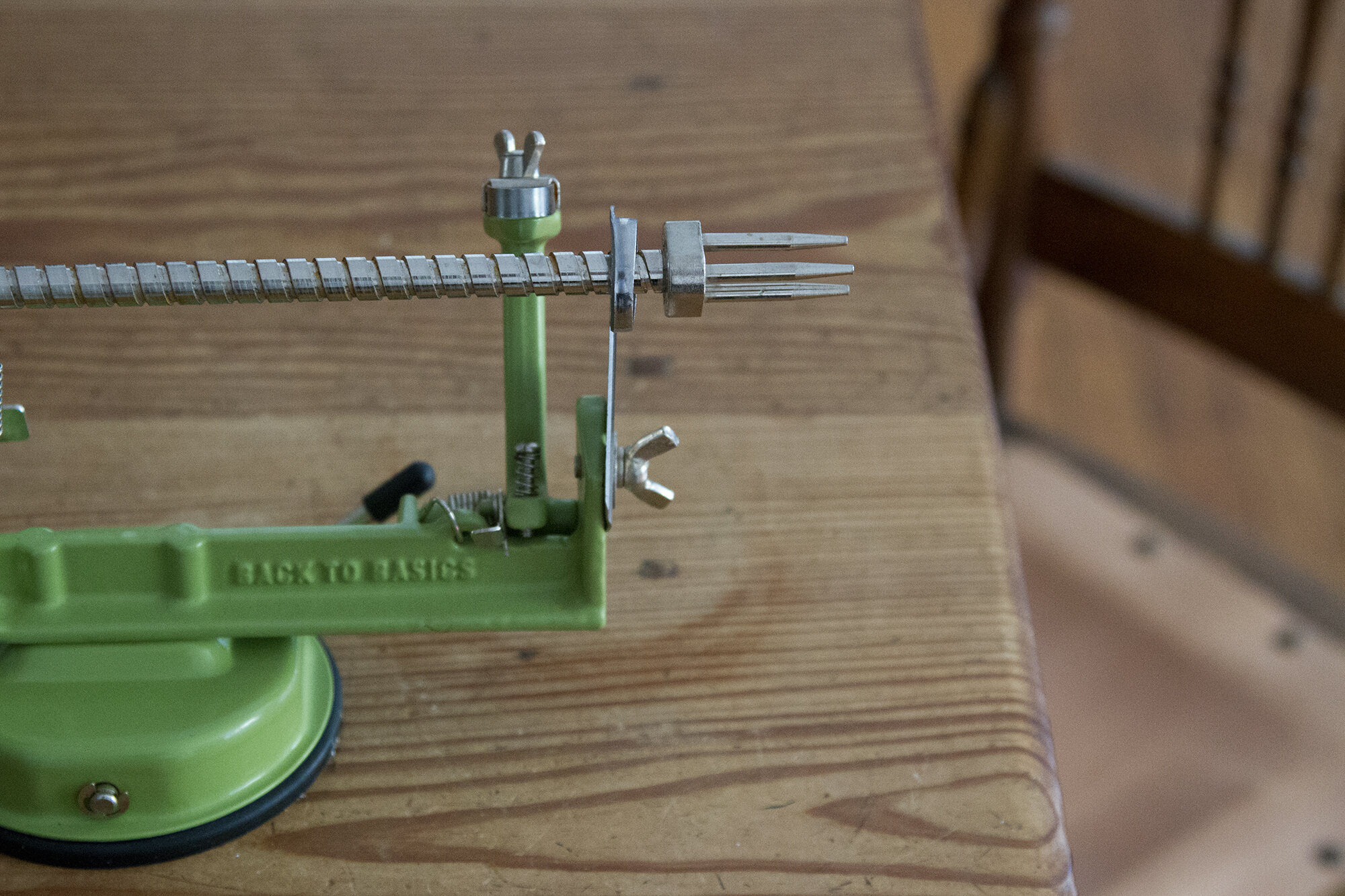 apple_corer_reading_my_tea_leaves_img_4173