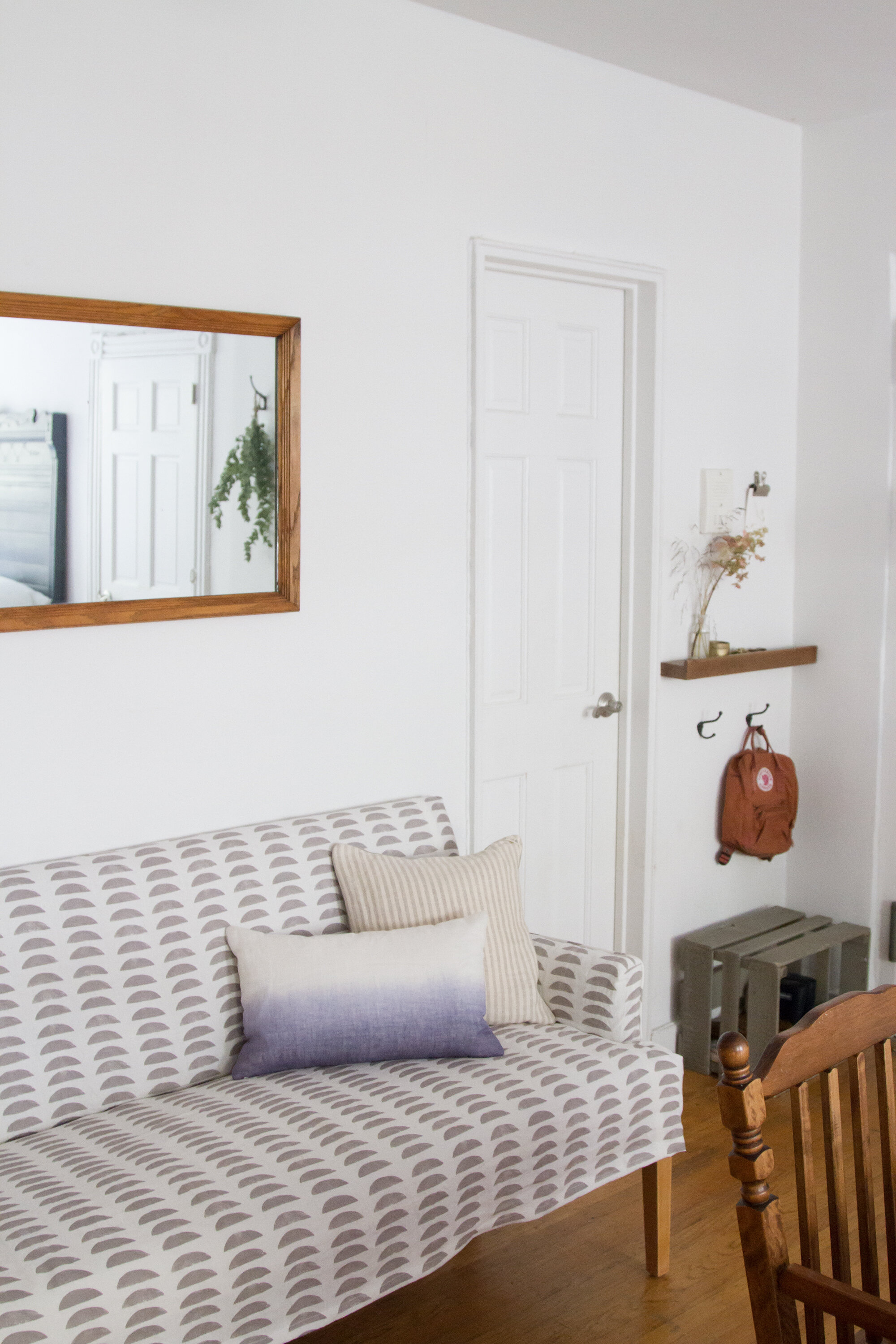 pattern in a tiny apartment | reading my tea leaves