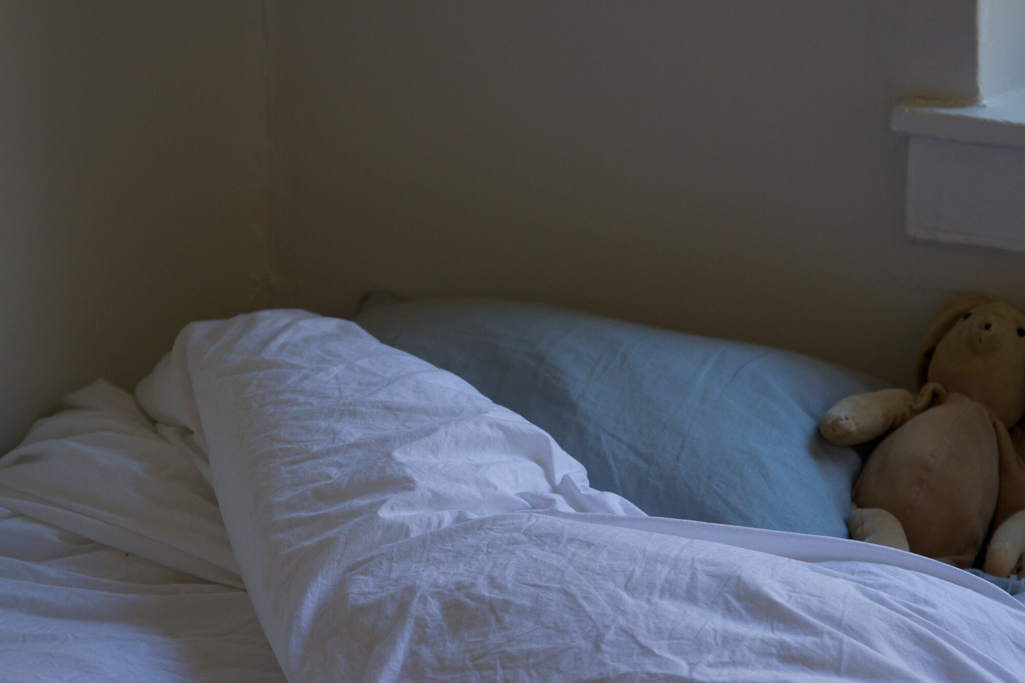 bed_reading_my_tea_leaves_img_4598
