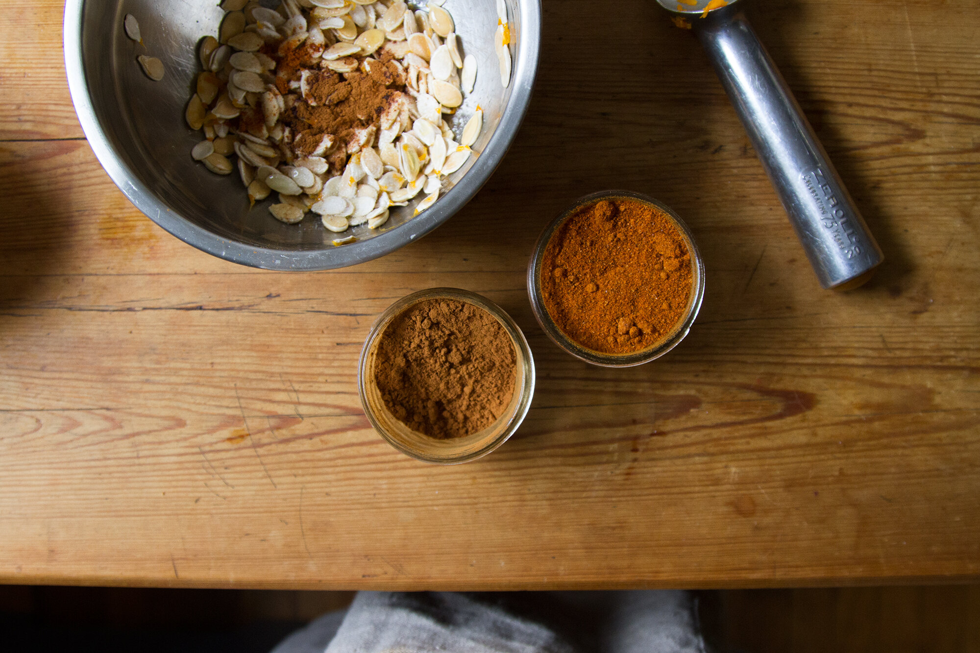 roasted squash seeds | reading my tea leaves