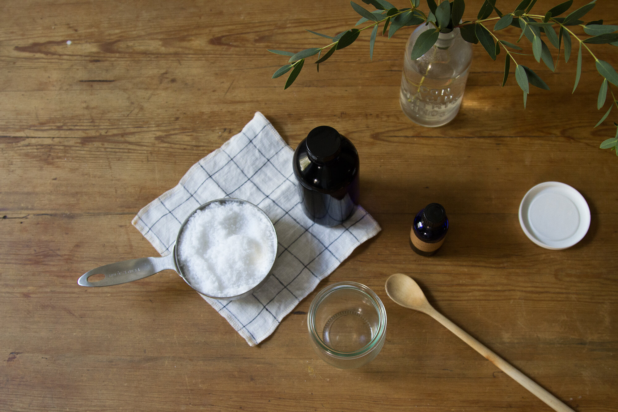 make your own sea salt scrub | reading my tea leaves