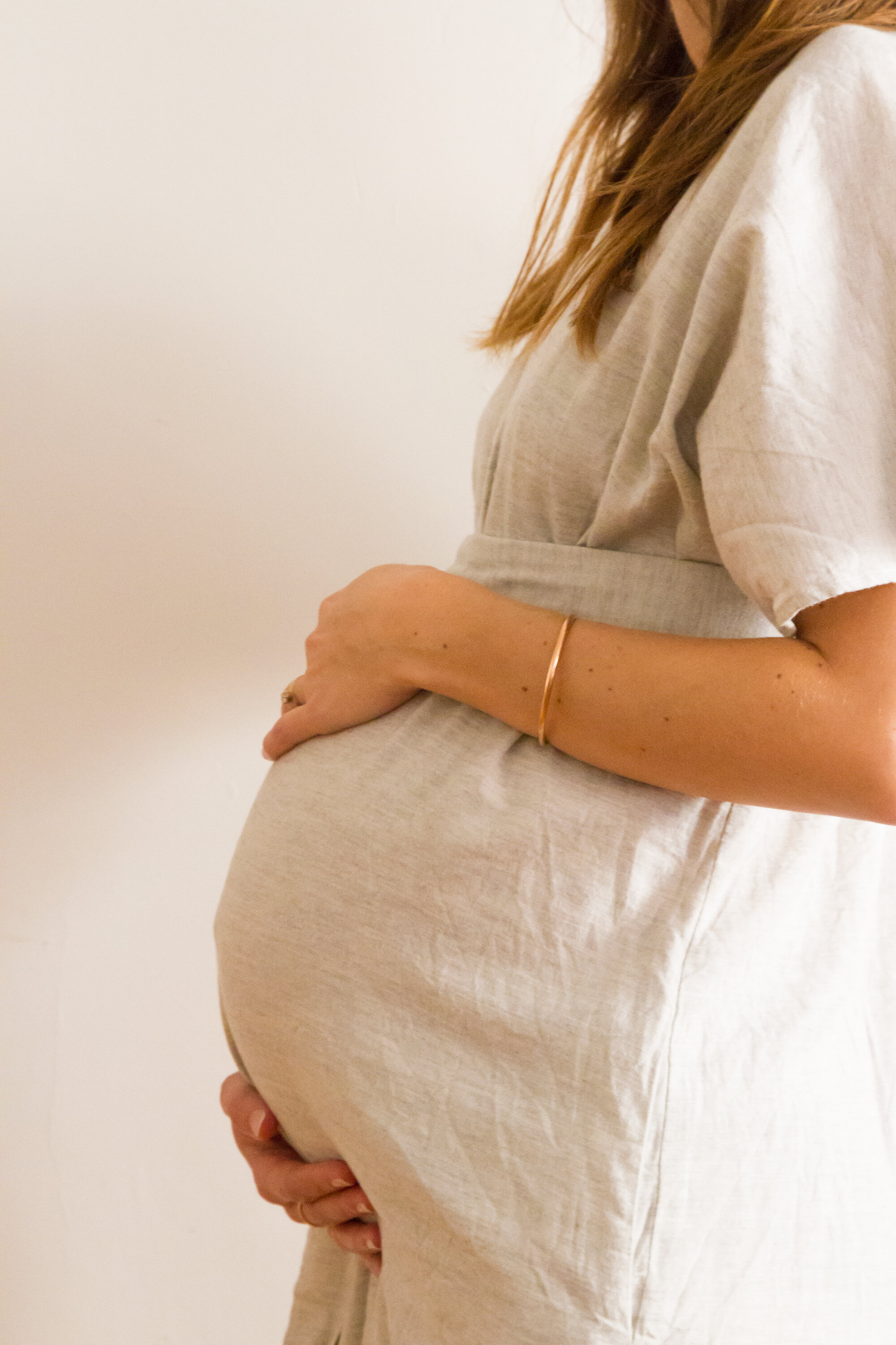 pregnancy pampering + five organizations you can donate to that support prenatal wellness | reading my tea leaves