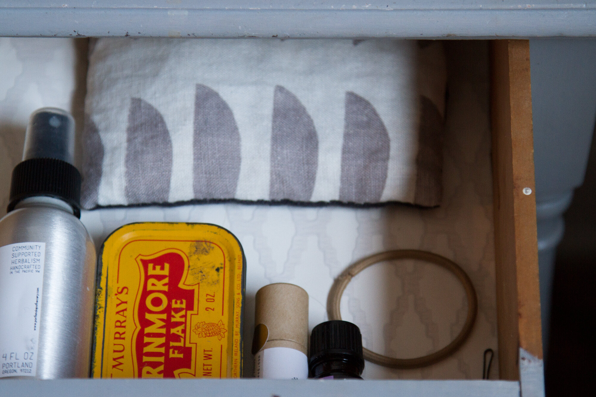 drawer | reading my tea leaves