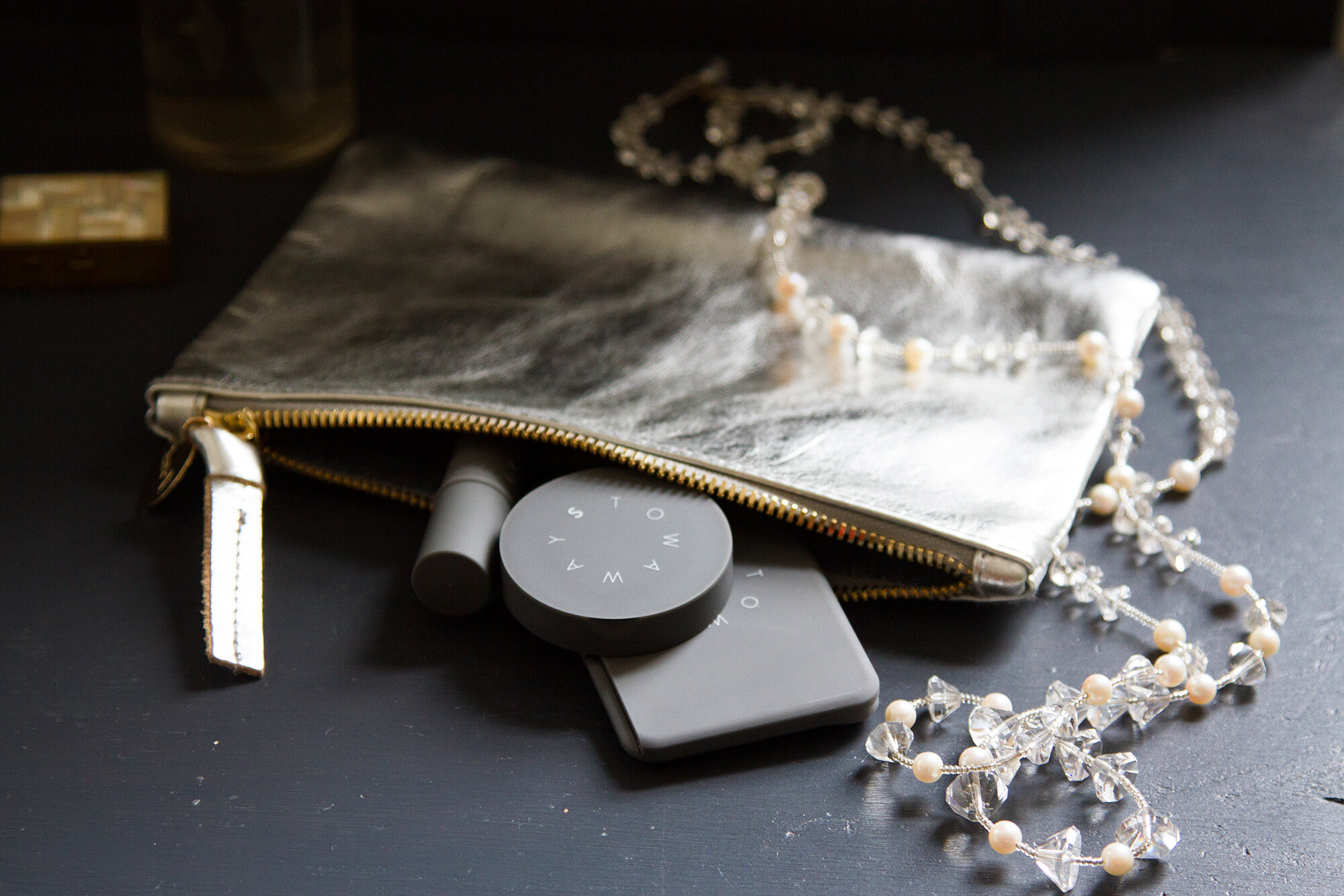 celebrating simplicity with stowaway | reading my tea leaves