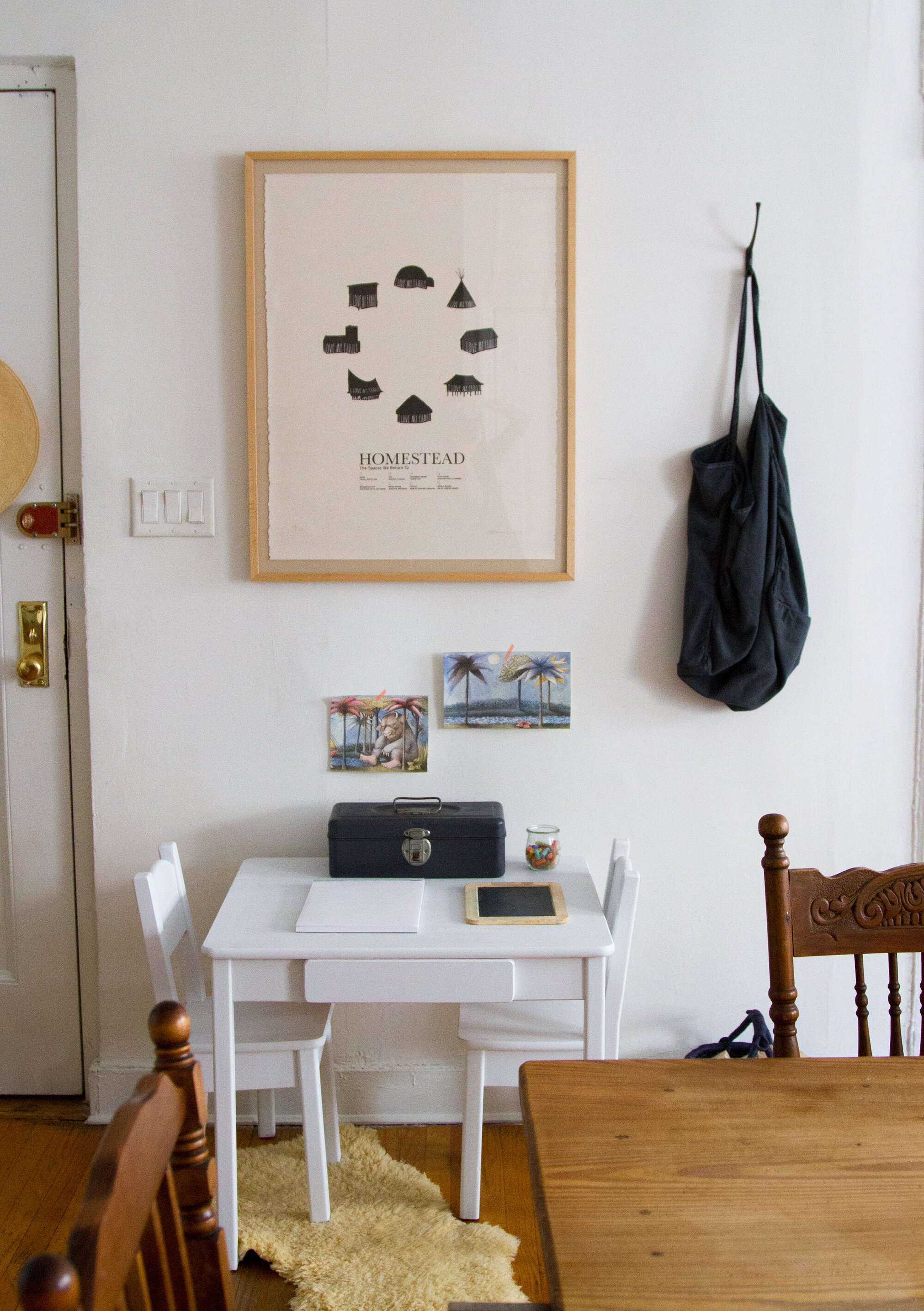 life in a tiny apartment | reading my tea leaves