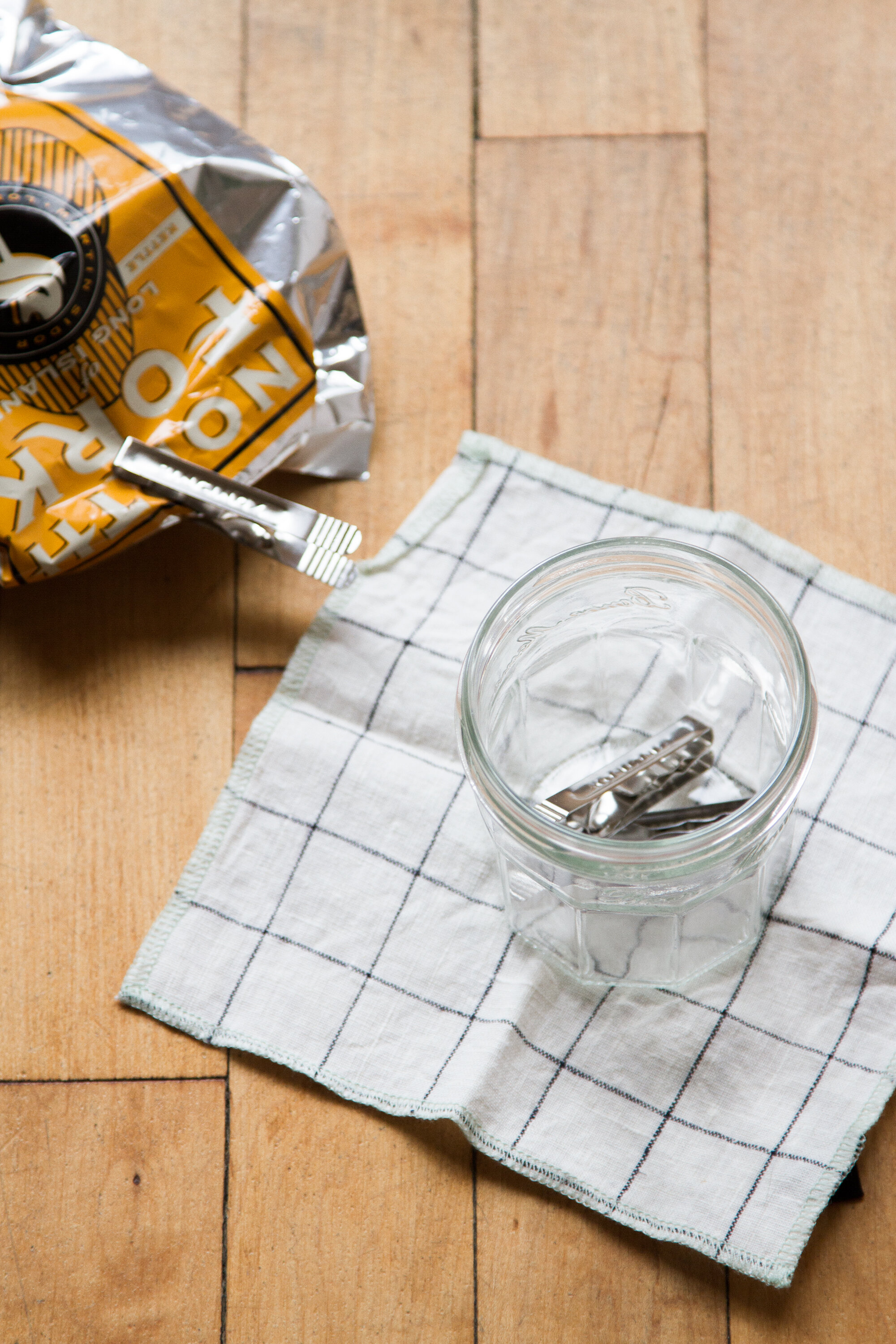 simple stuff: clips and clamps | reading my tea leaves
