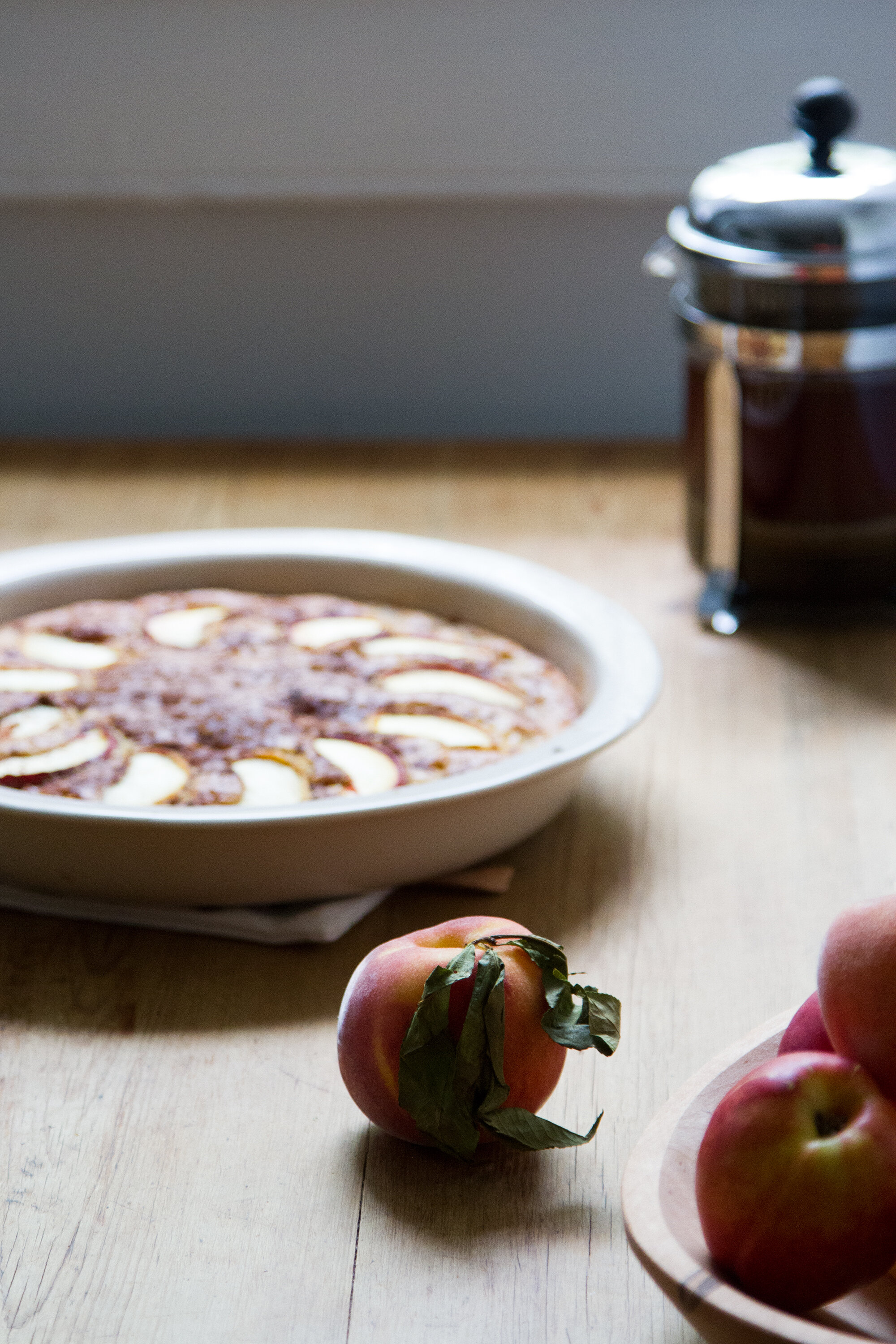 peach cake for breakfast | reading my tea leaves