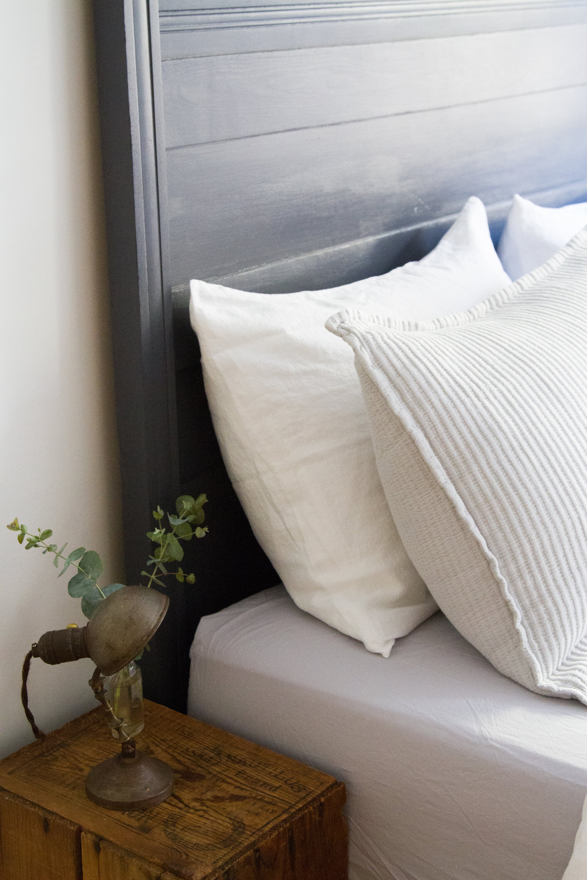 dressing a fall bed with parachute | reading my tea leaves