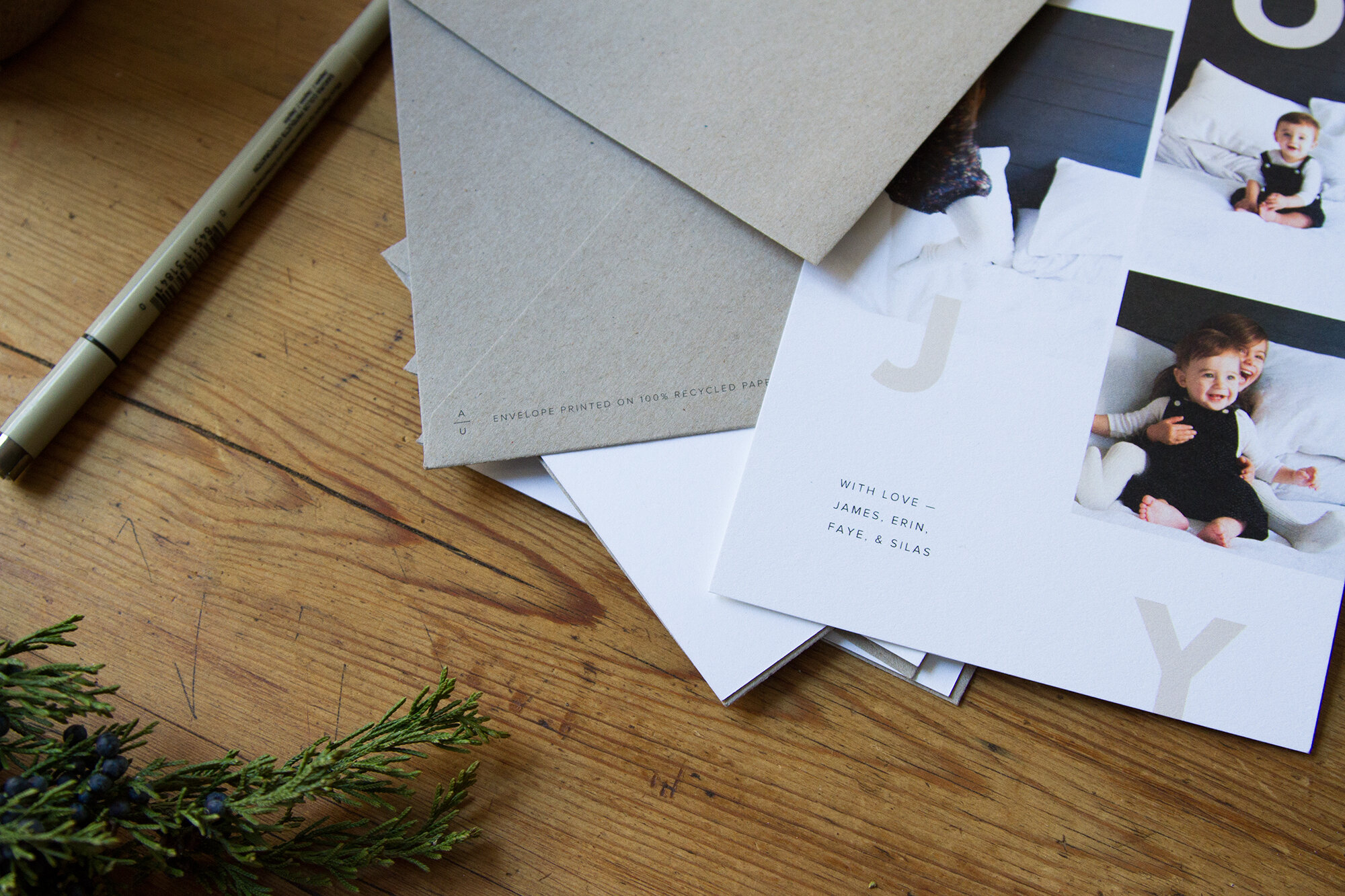 choosing a holiday card with artifact uprising | reading my tea leaves