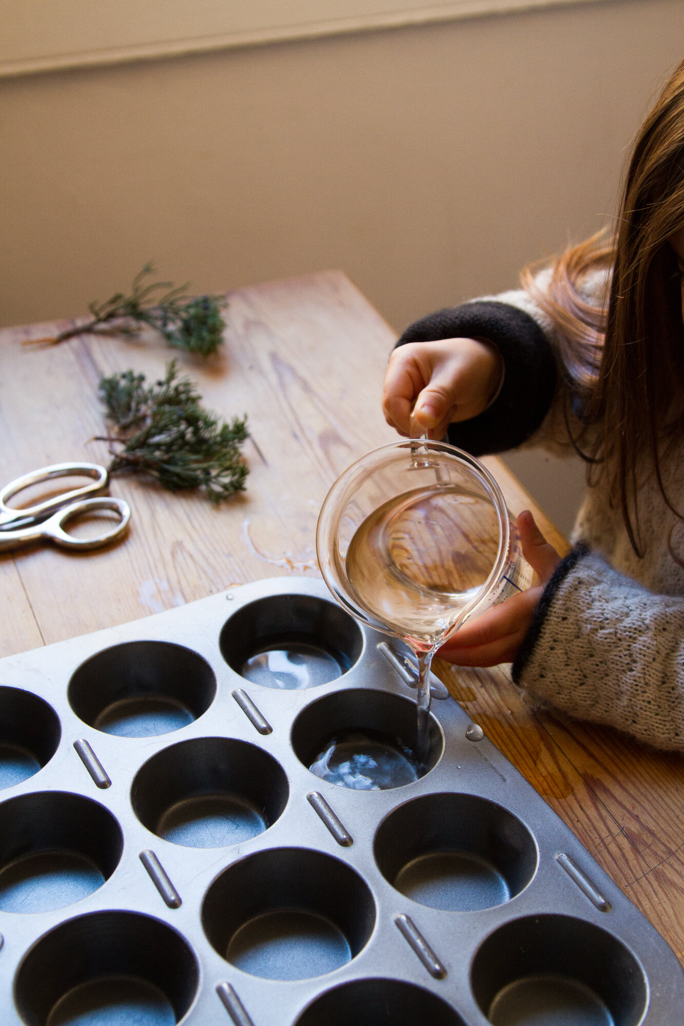 ice ornaments | reading my tea leaves