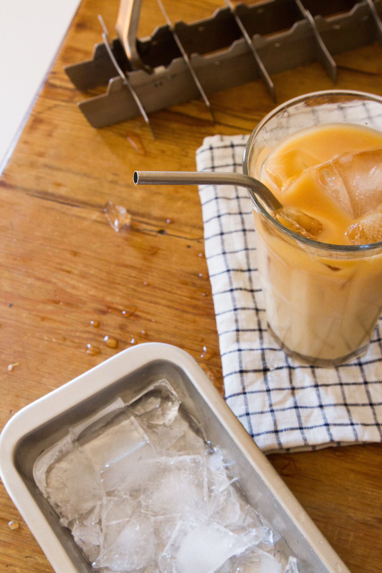 plastic-free iced coffee | reading my tea leaves