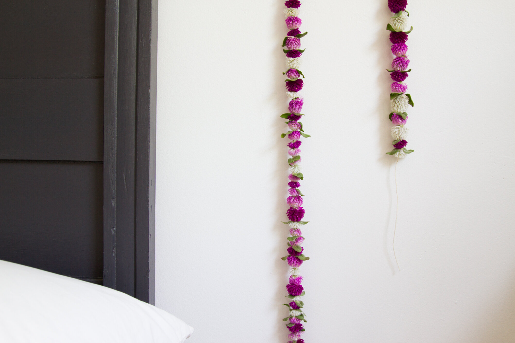 dried flower garland | zero-waste décor | reading my tea leaves