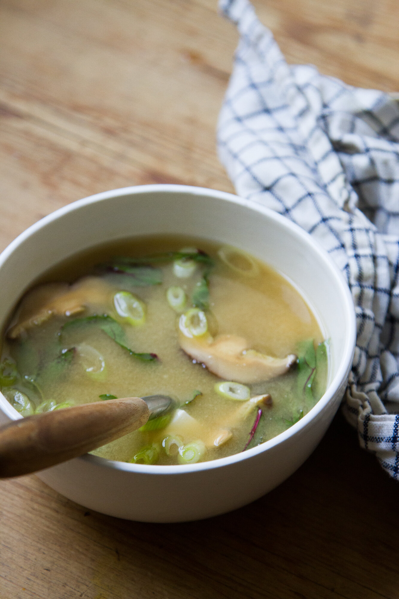veggie dashi with ginger and turmeric | reading my tea leaves