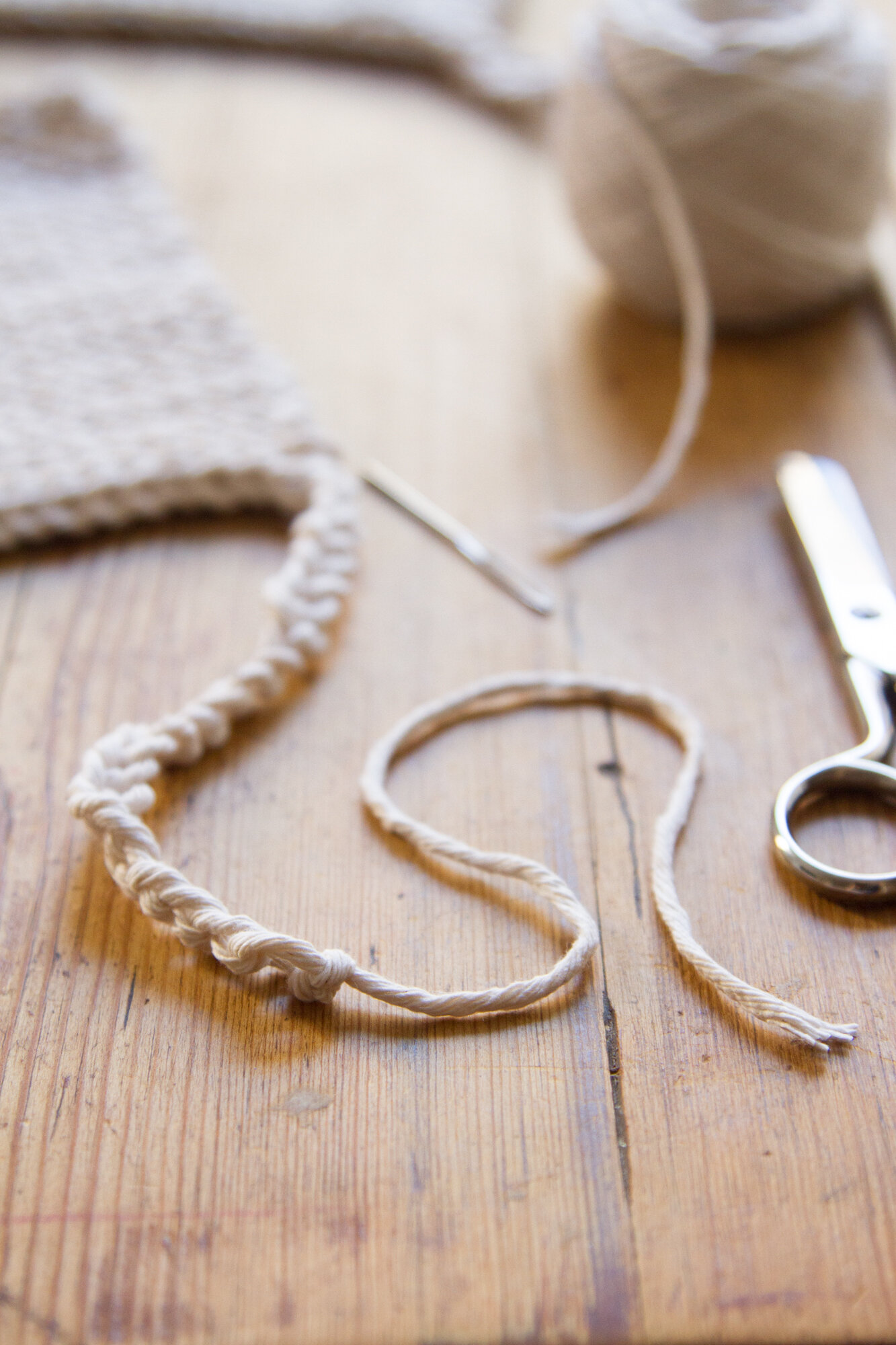 butcher's twine potholder | reading my tea leaves
