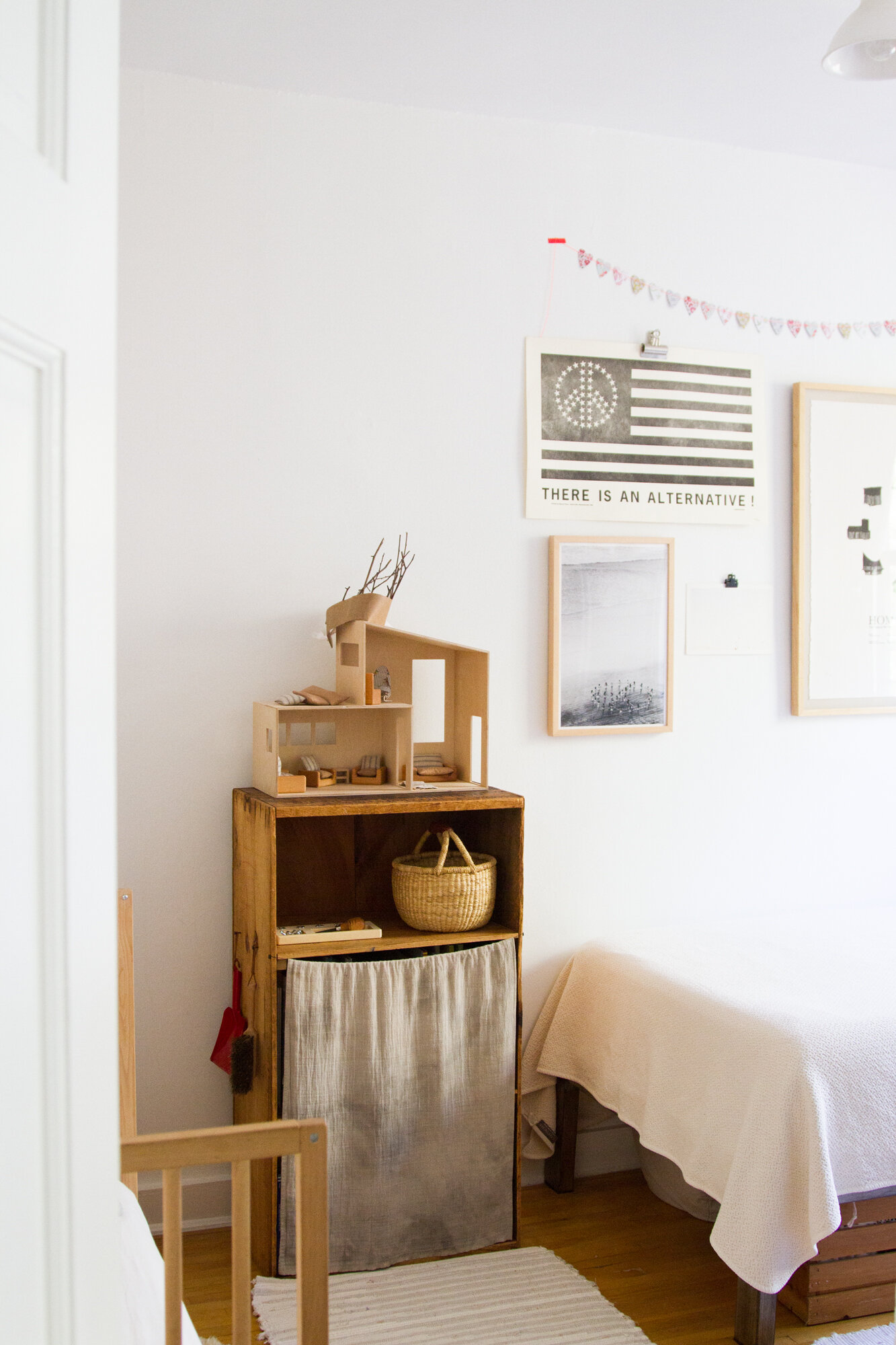 two kids sharing a small bedroom | reading my tea leaves