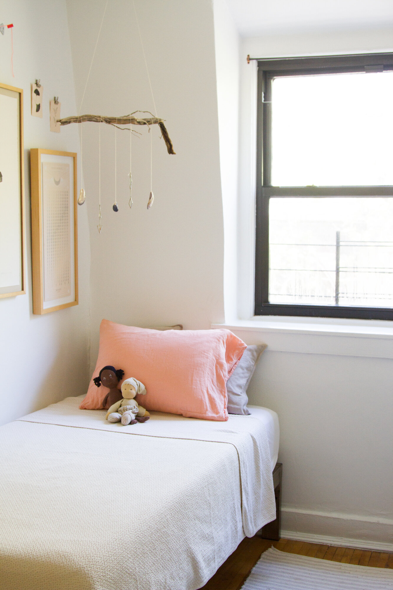 two kids sharing a small bedroom | reading my tea leaves