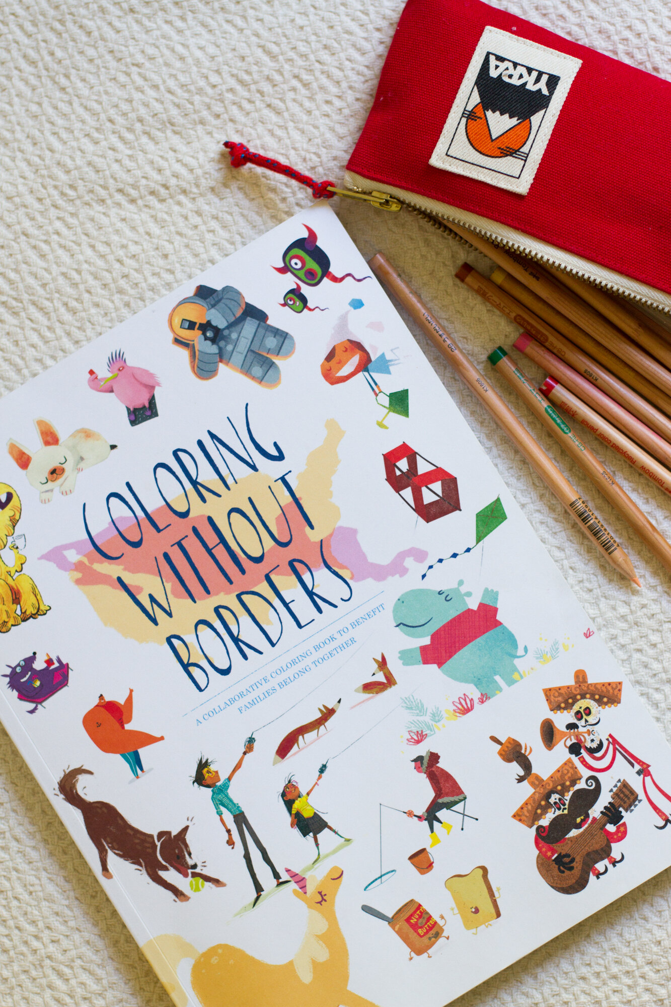 coloring without borders | reading my tea leaves