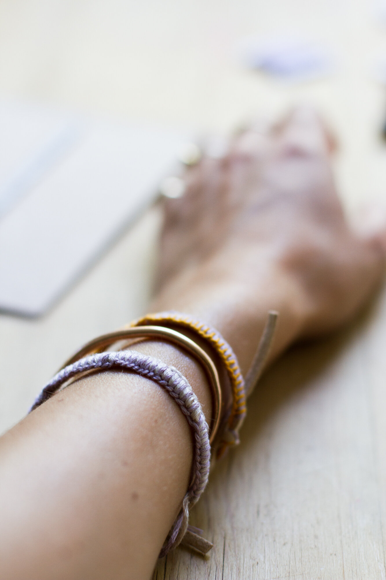 making friendship bracelets, not just for kids | reading my tea leaves