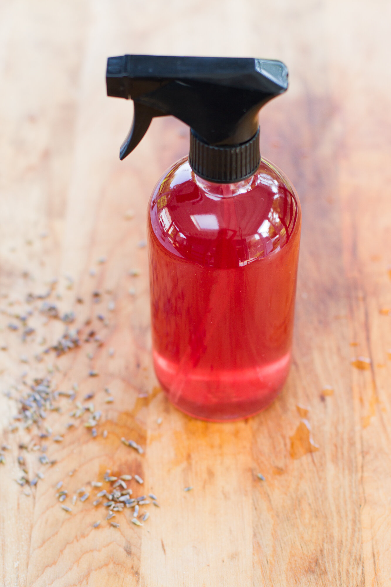 lavender vinegar cleaning spray | reading my tea leaves