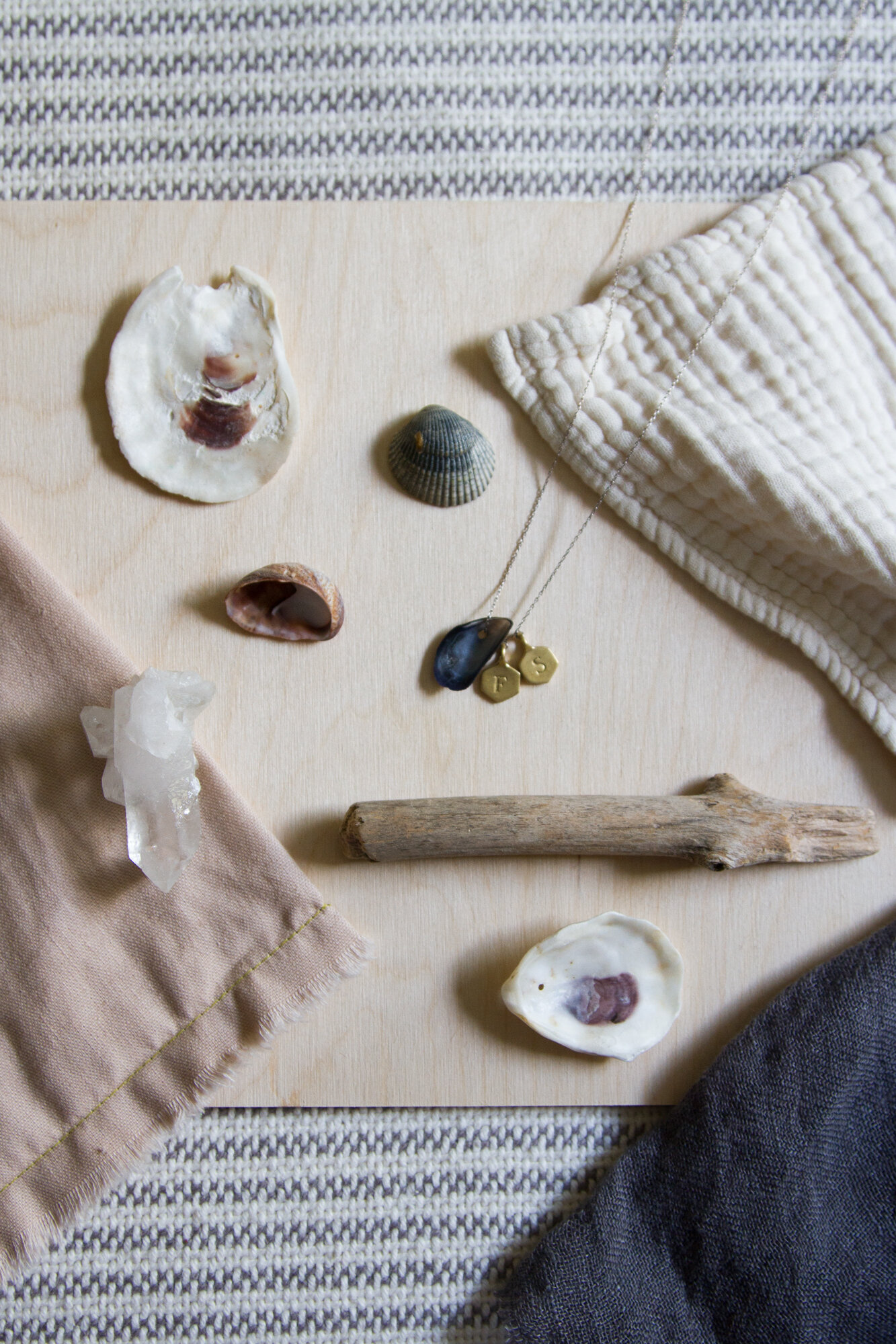 living with color | reading my tea leaves