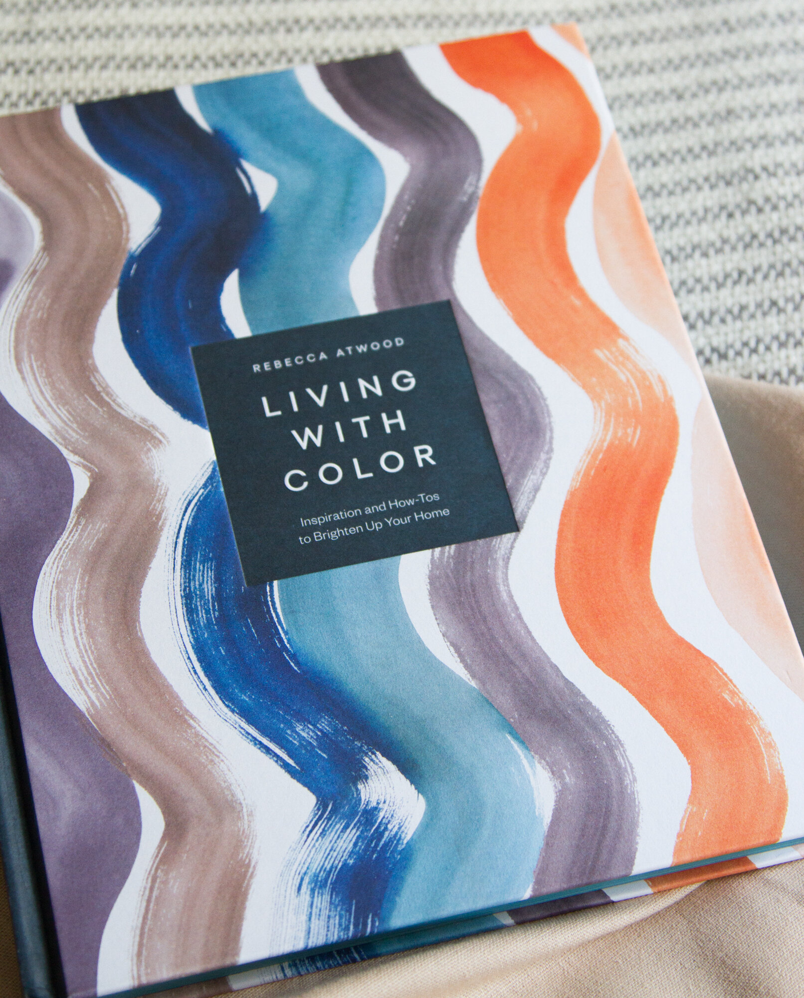 living with color | reading my tea leaves