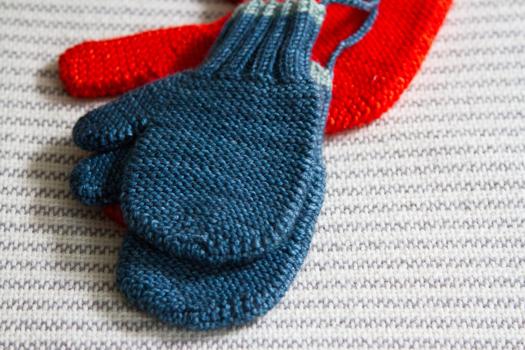 mittens | reading my tea leaves