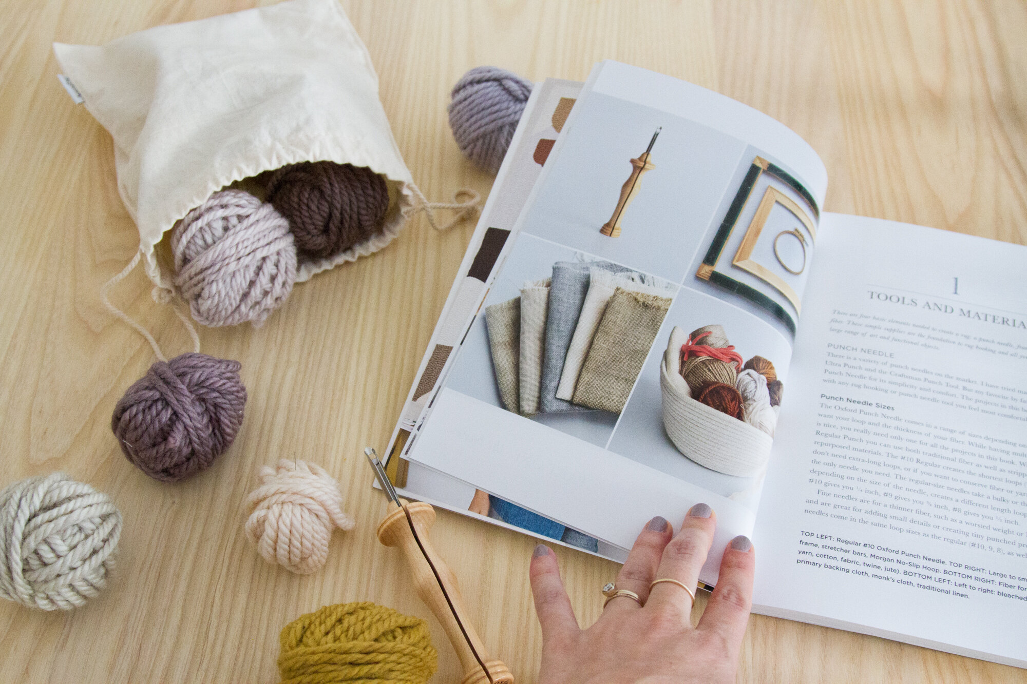 modern rug hooking by rose pearlman | reading my tea leaves