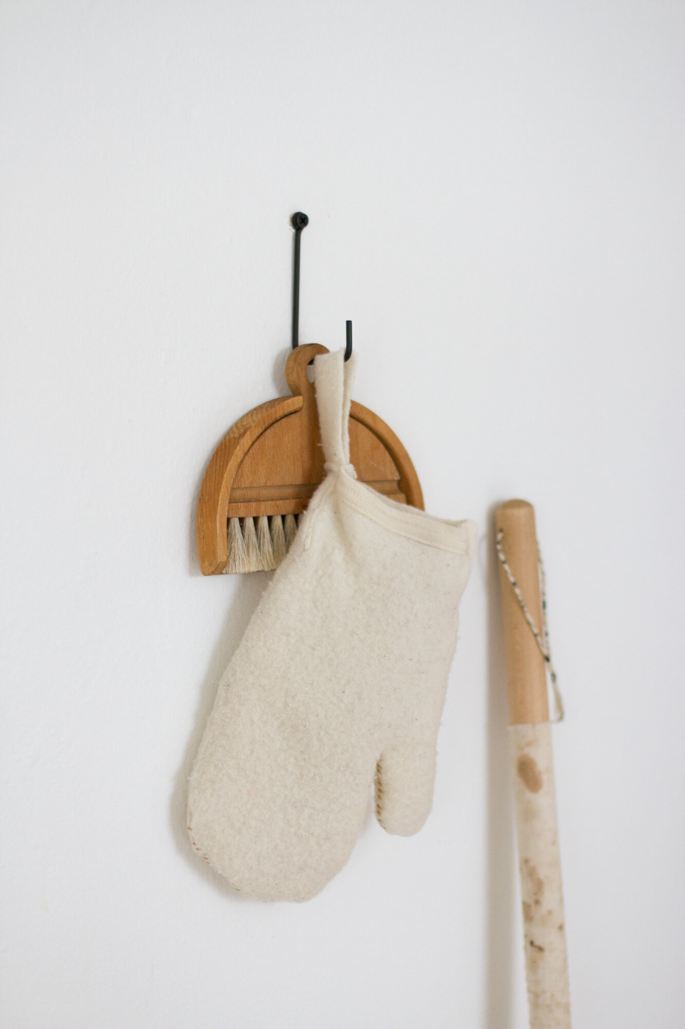 wool dust mitt | reading my tea leaves