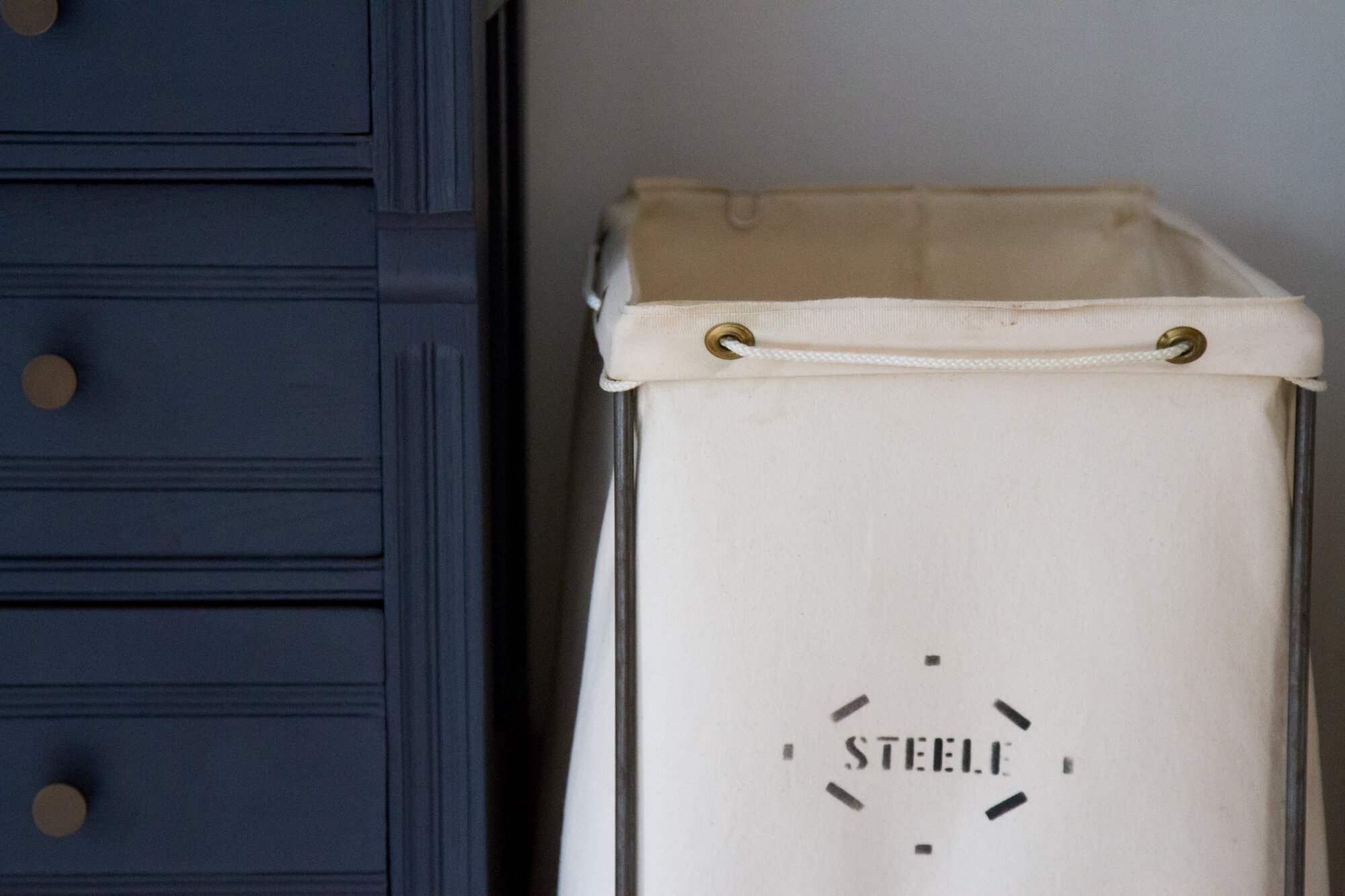 laundry hamper | reading my tea leaves