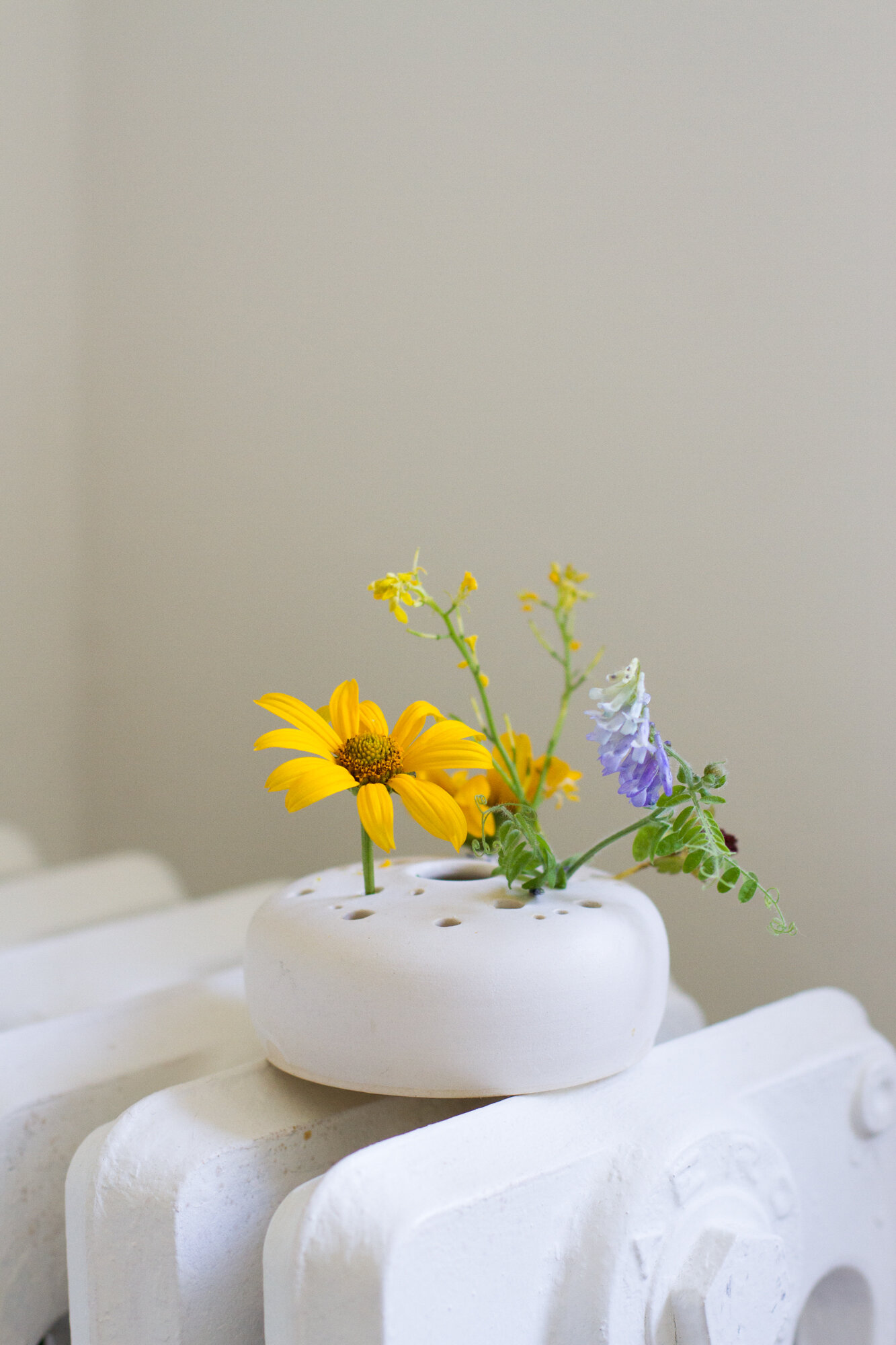 notary ceramics flower frog | reading my tea leaves