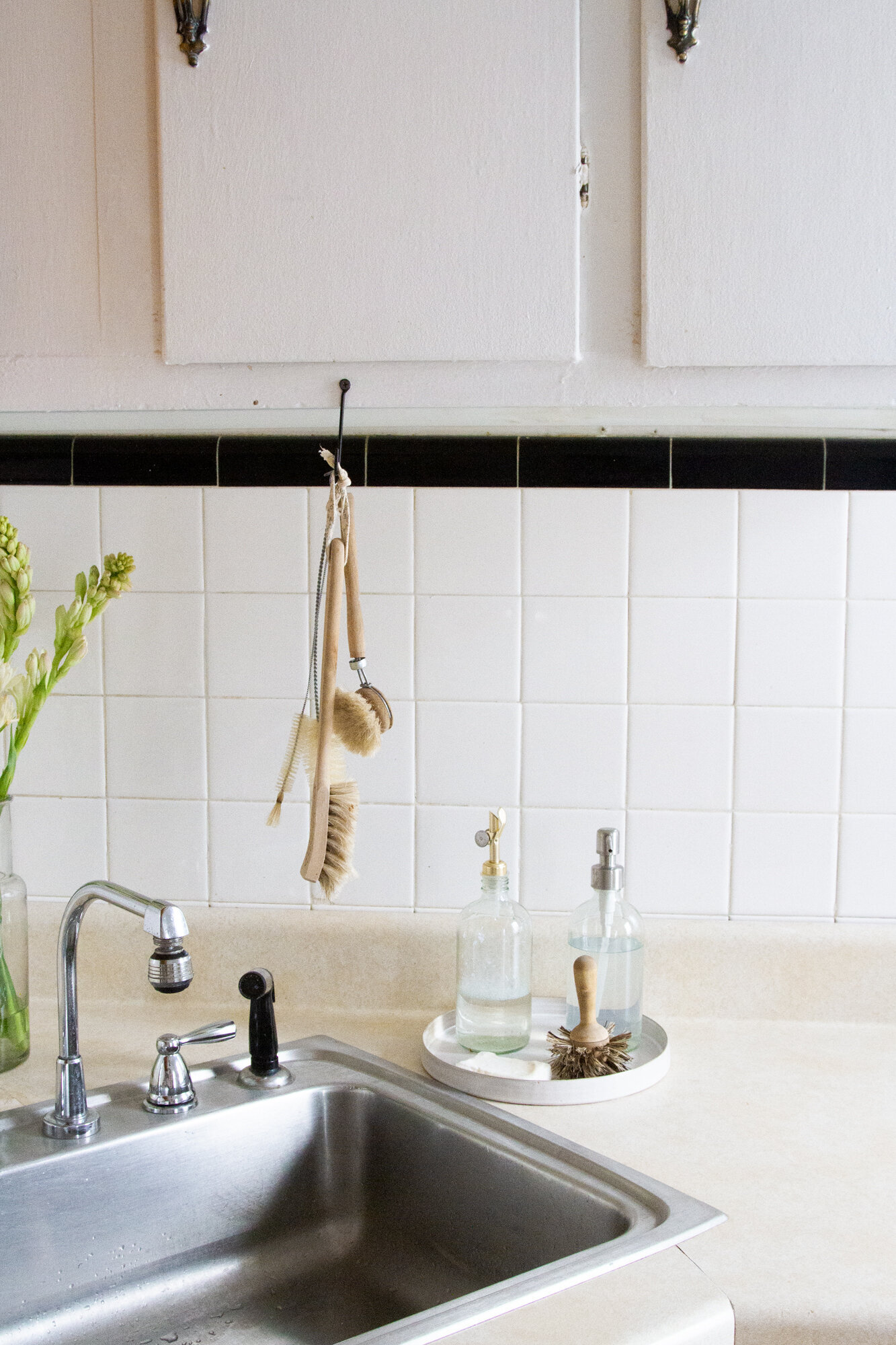 small improvements | swap your sink handles | reading my tea leaves