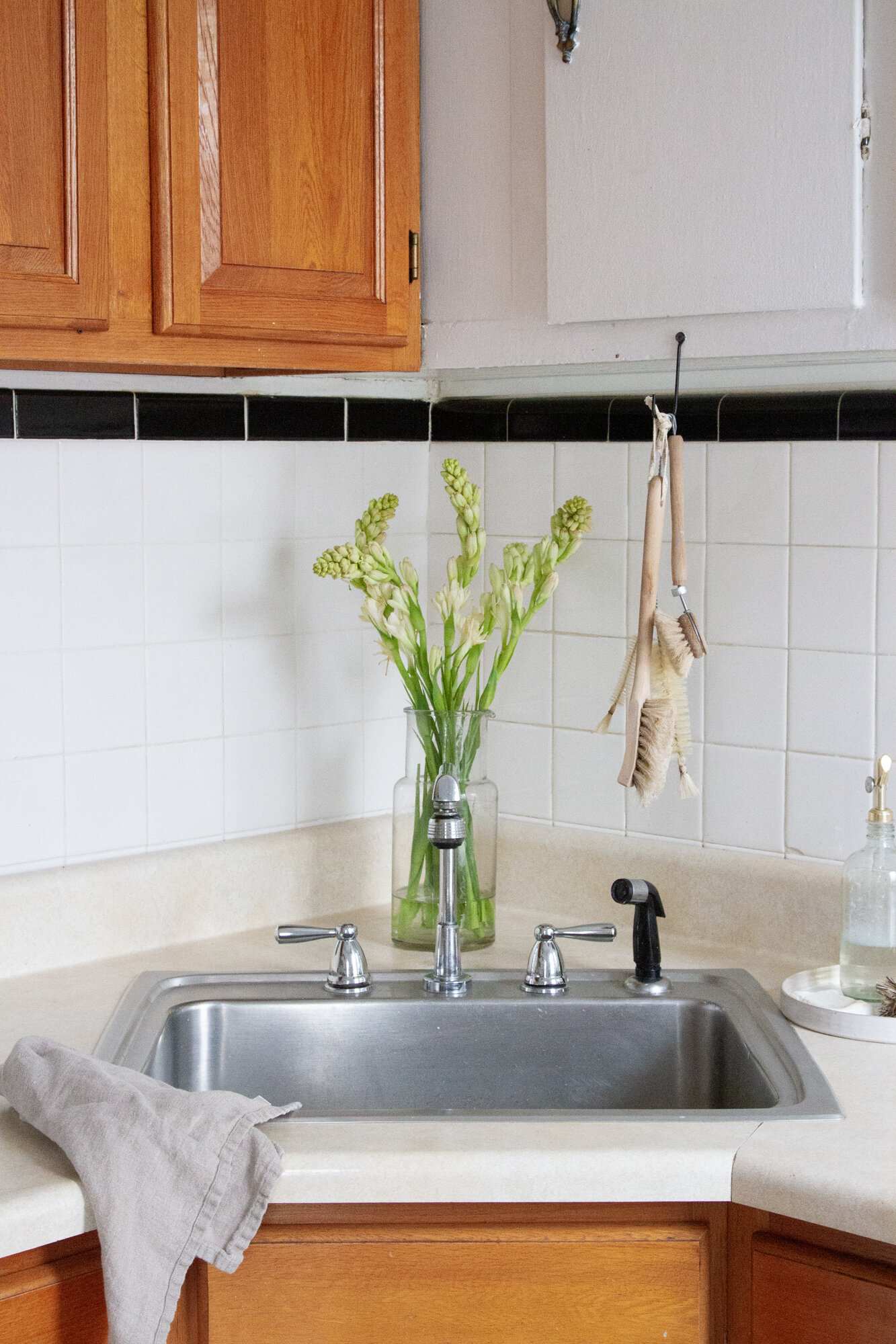 small improvements | swap your sink handles | reading my tea leaves